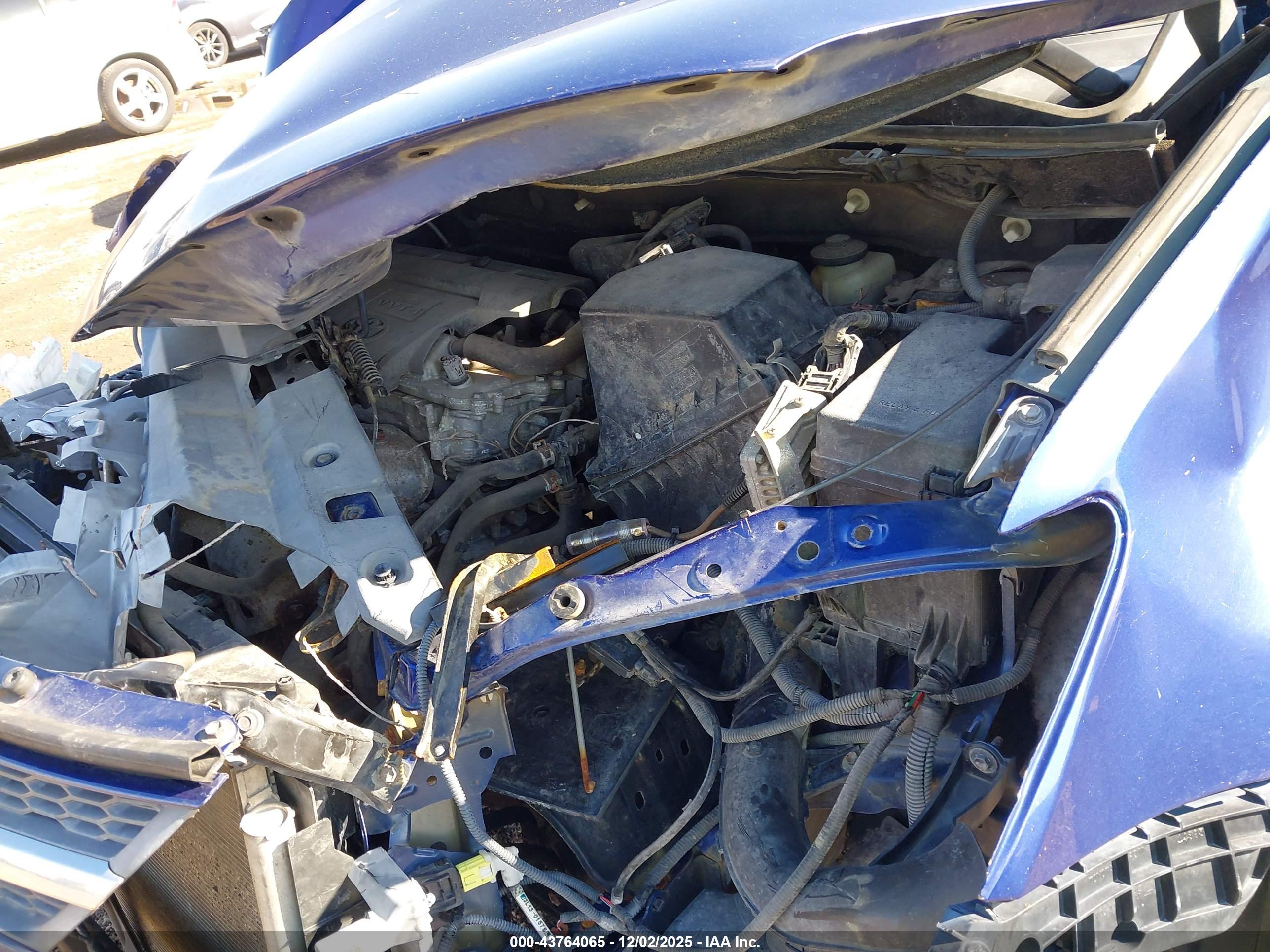 TOYOTA RAV4 image 10