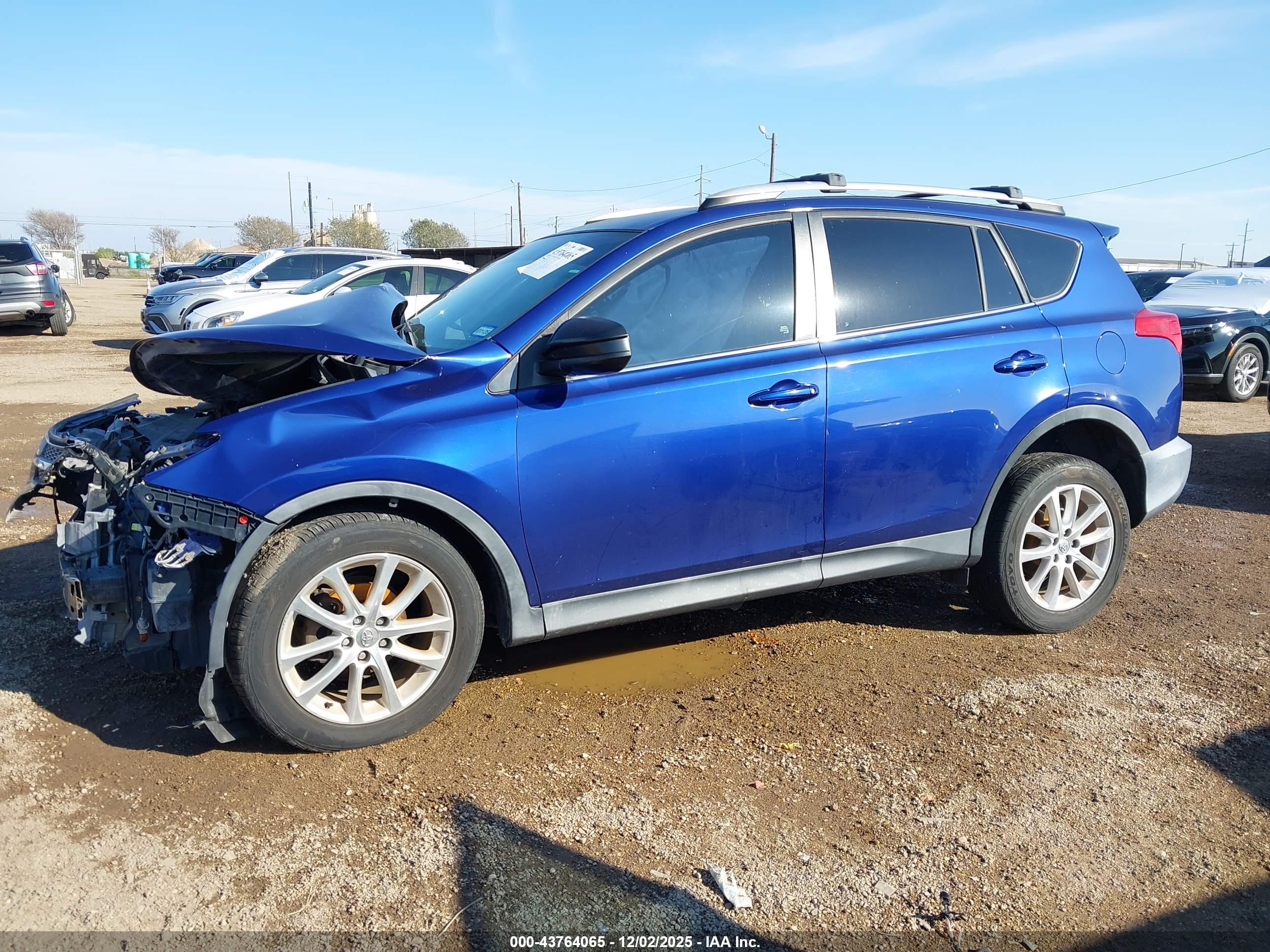 TOYOTA RAV4 image 2
