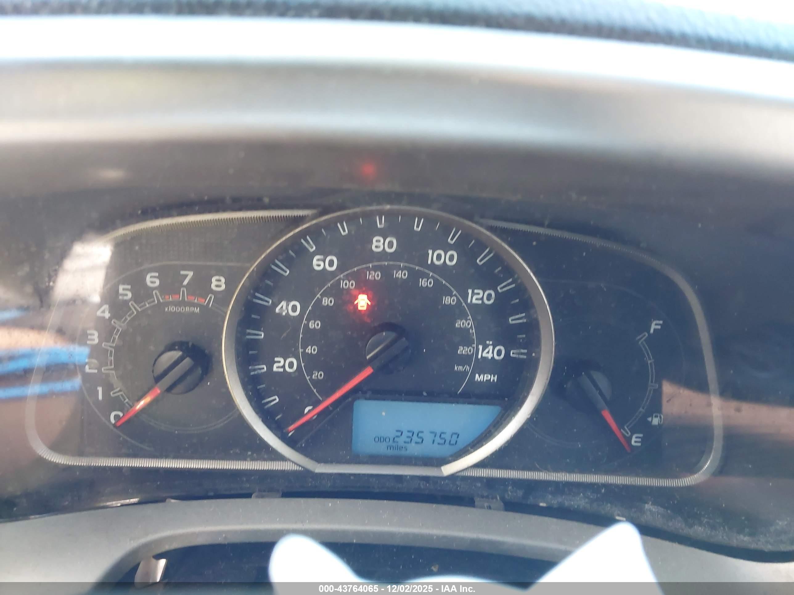 TOYOTA RAV4 image 7