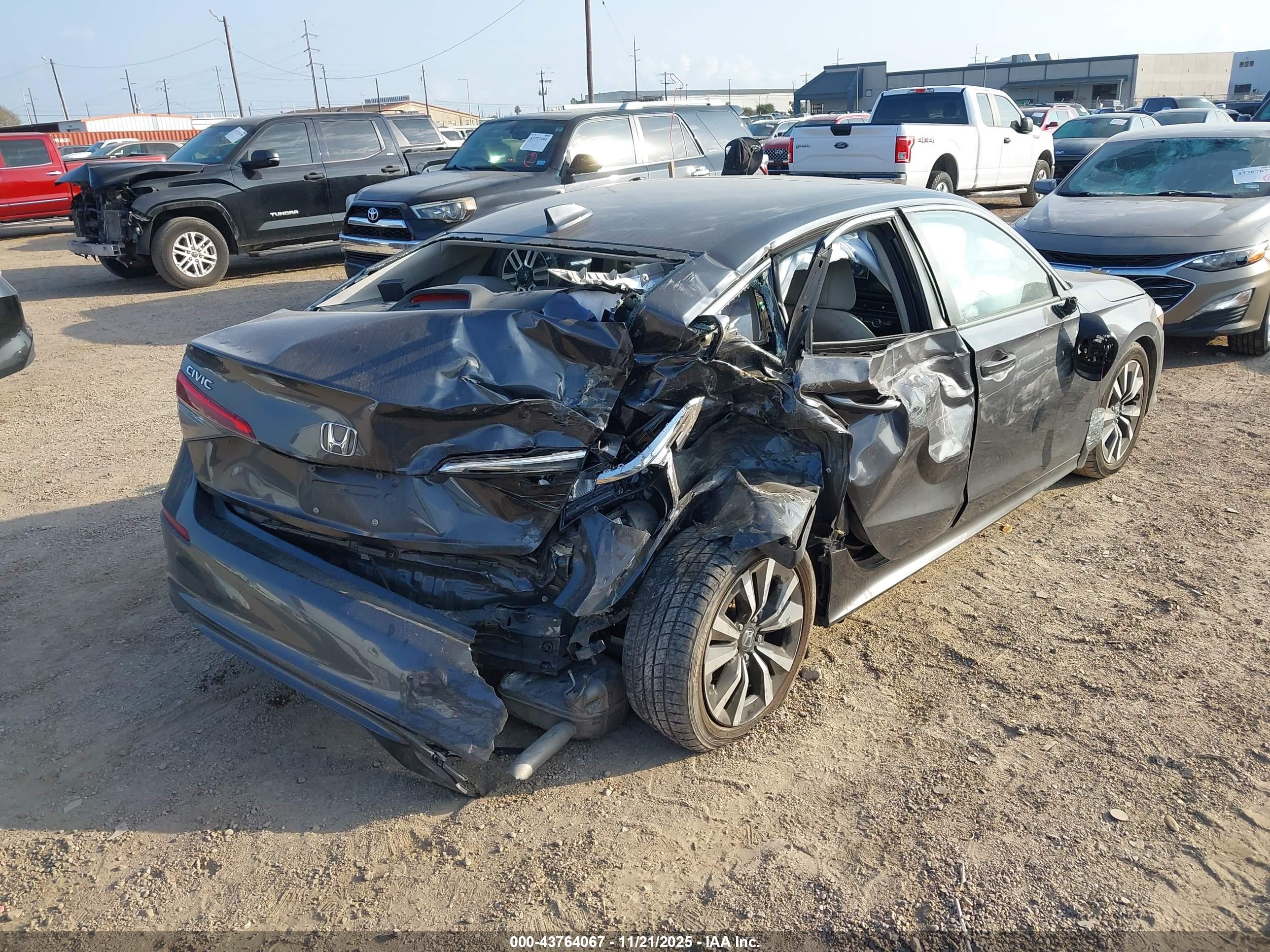 HONDA CIVIC image 4