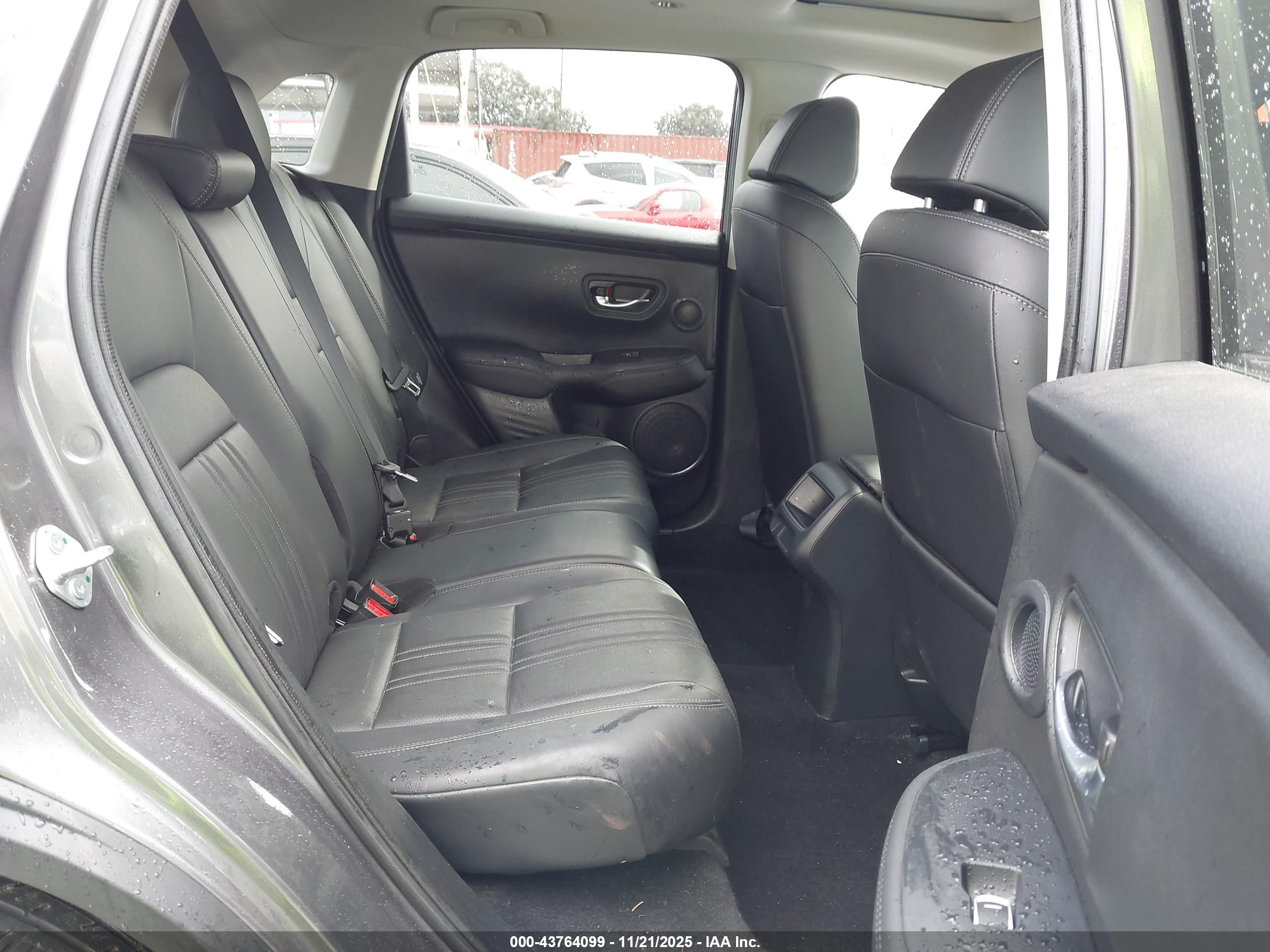 HONDA HR-V image 8