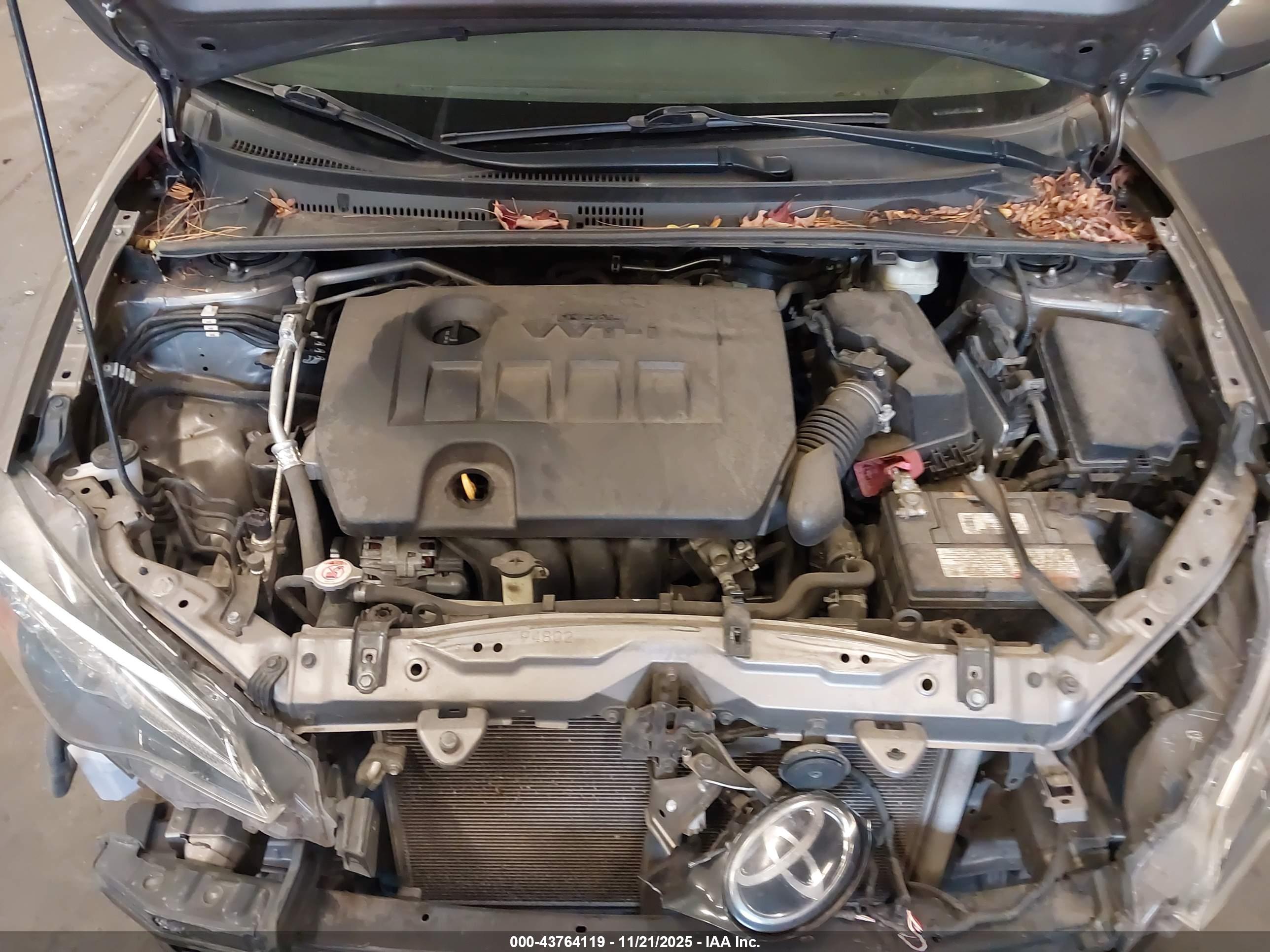 TOYOTA COROLLA image 10