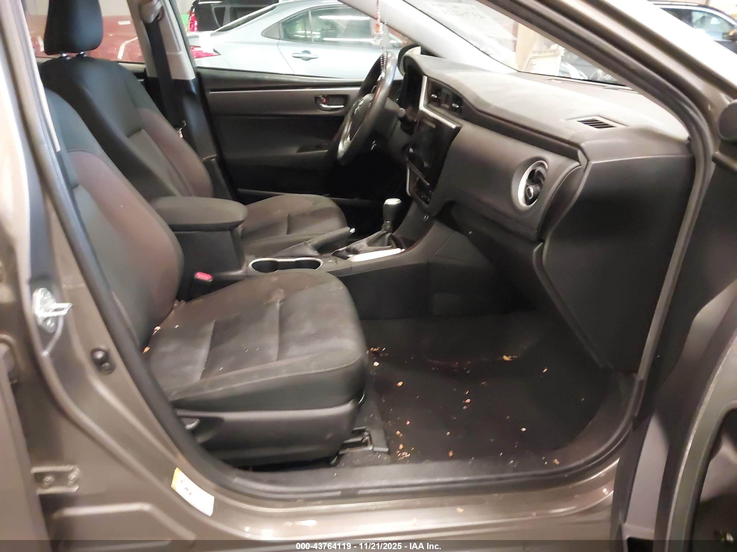 TOYOTA COROLLA image 5