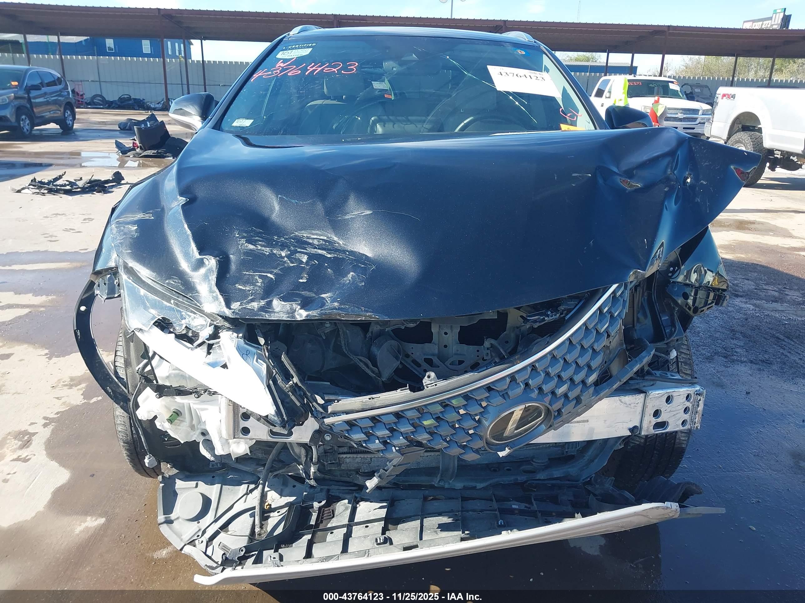LEXUS RX image 6