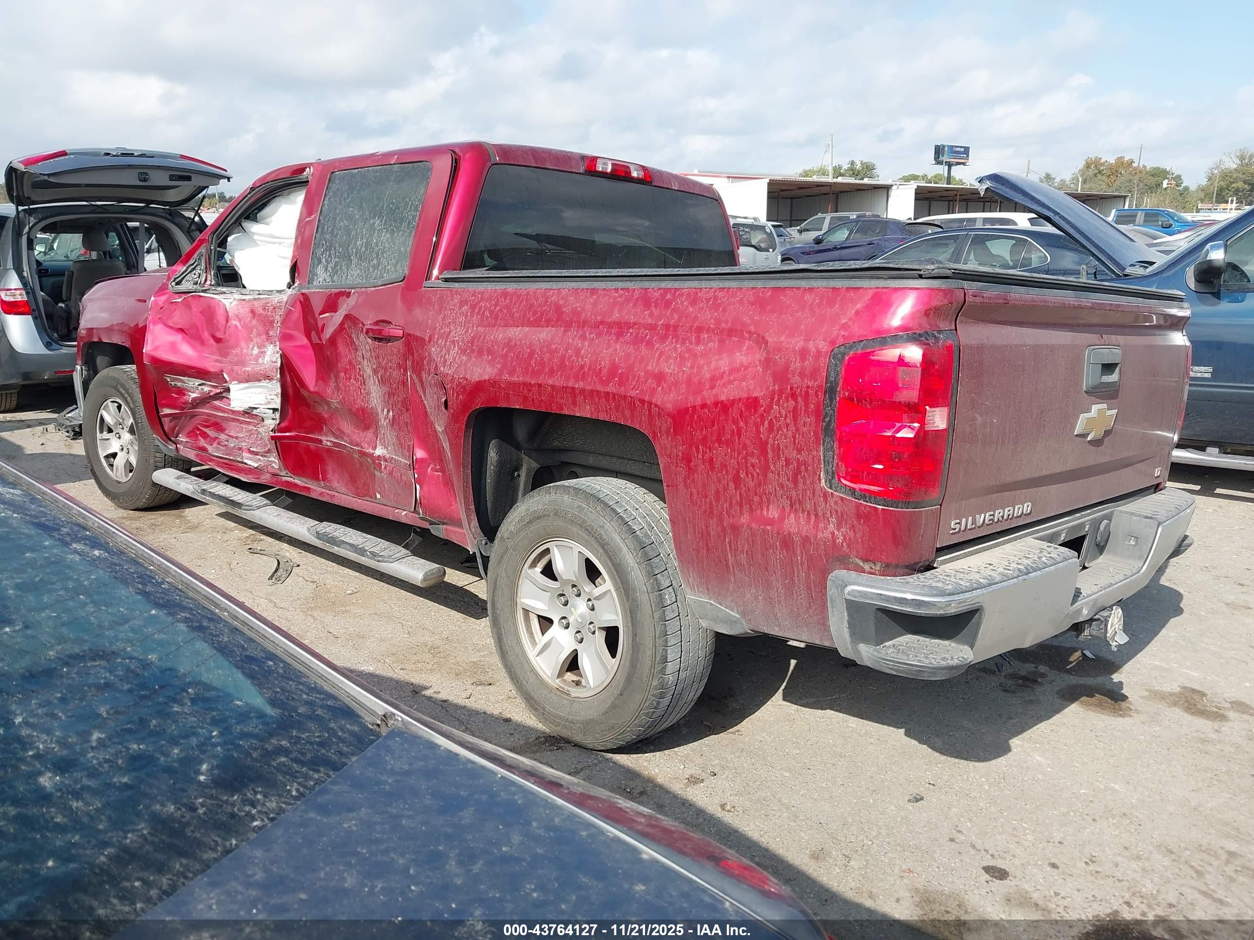 CHEVROLET SILVERADO image 3