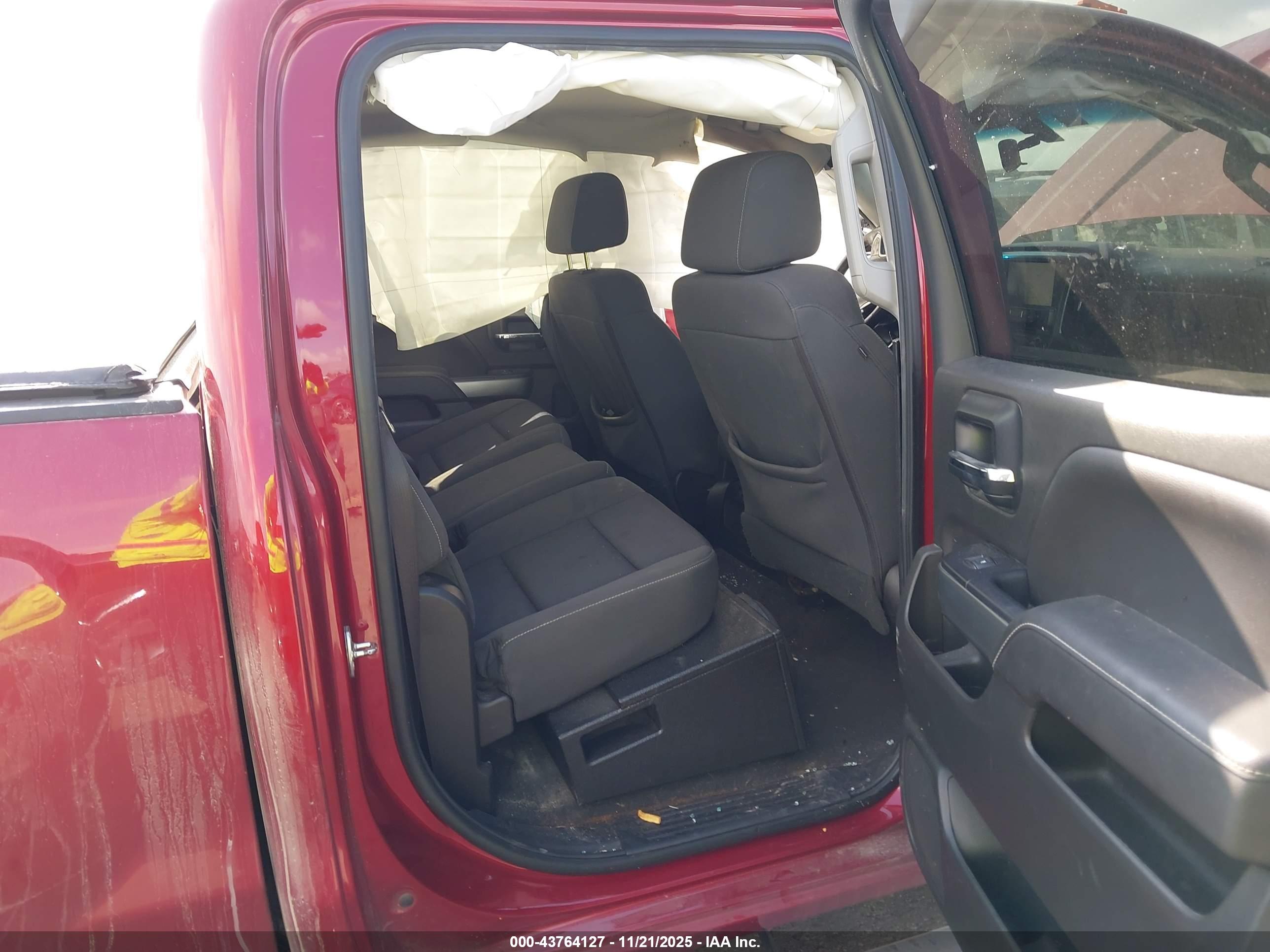 CHEVROLET SILVERADO image 8