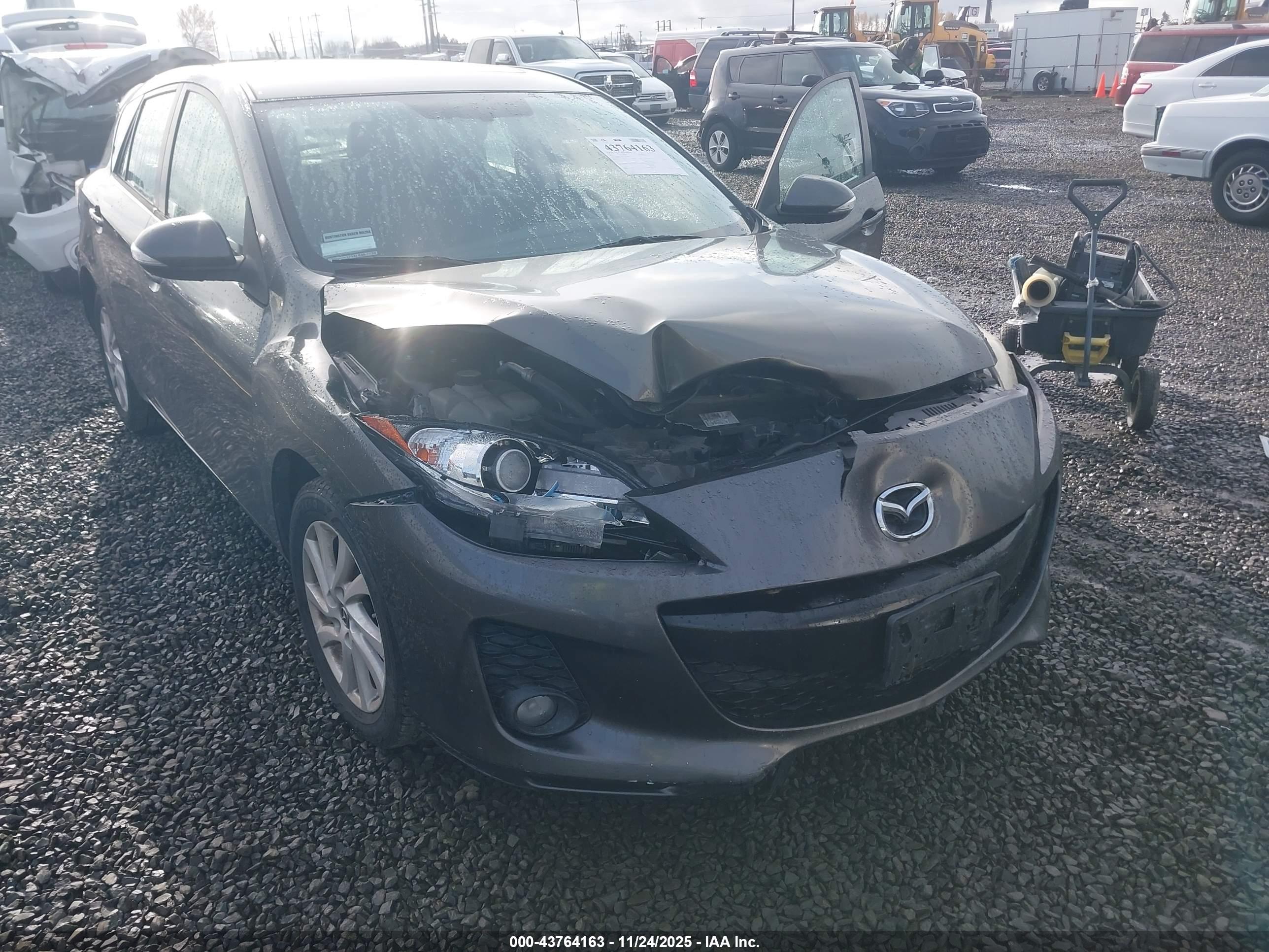MAZDA MAZDA3 image 6