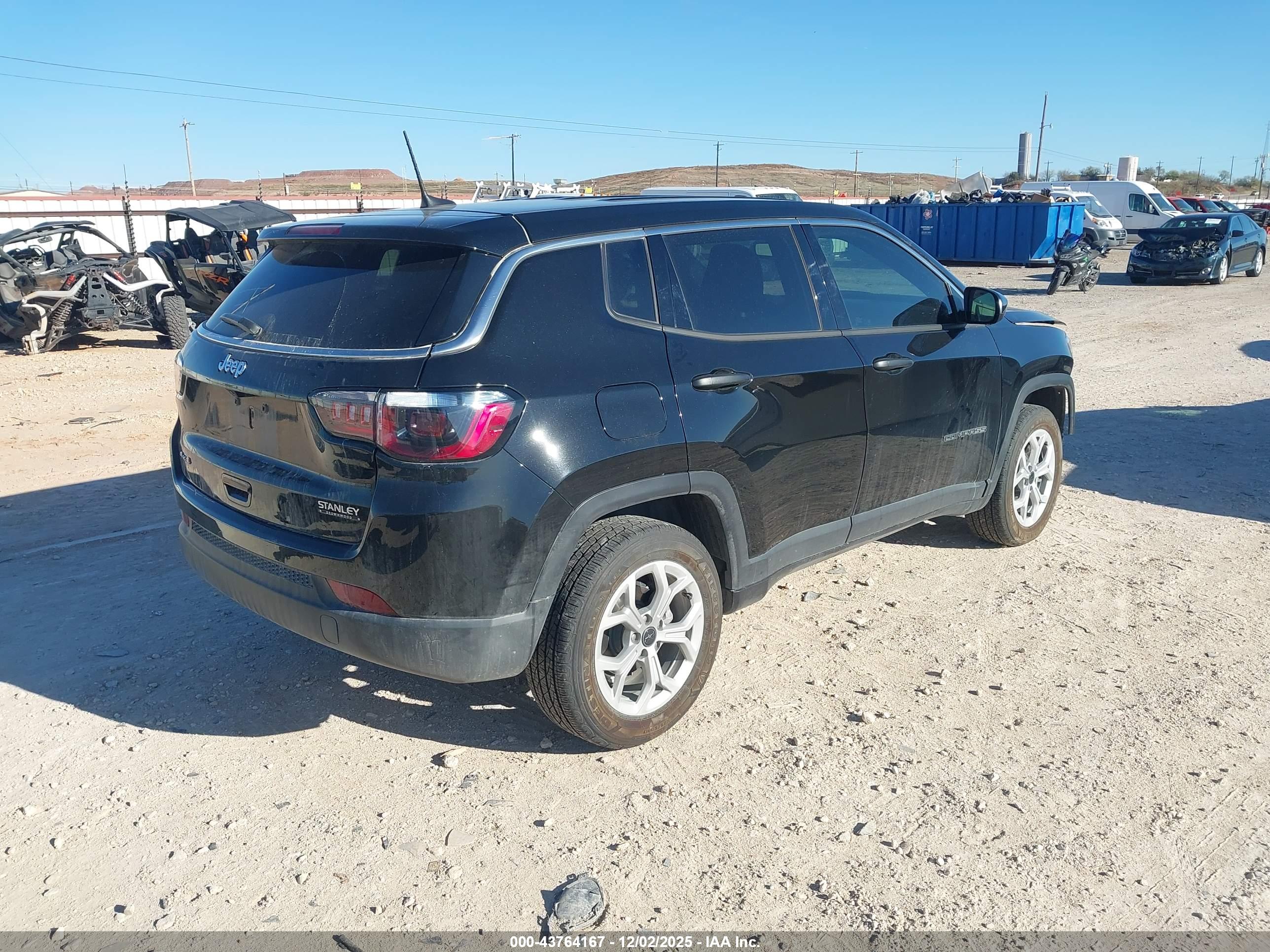 JEEP COMPASS image 4