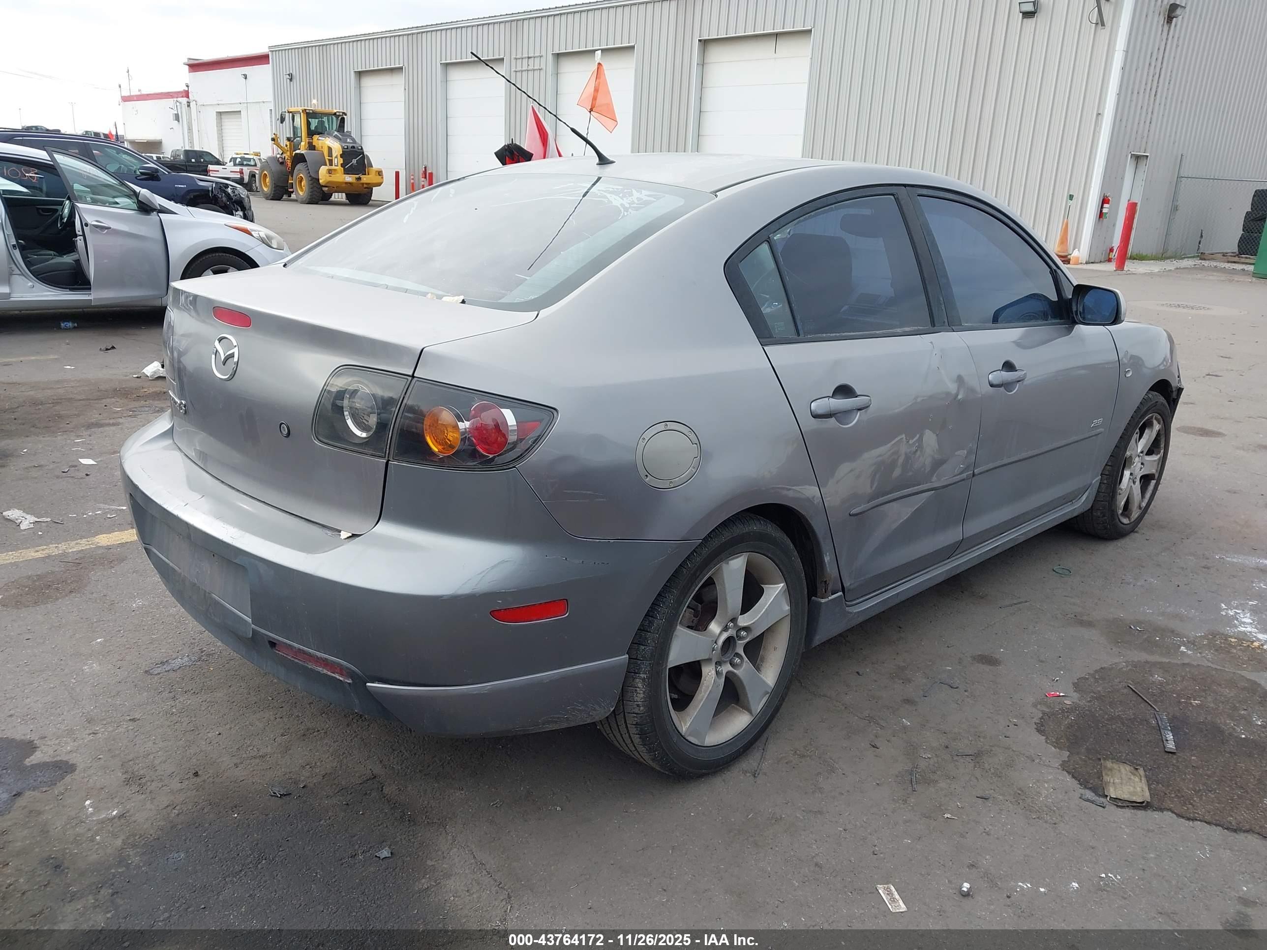 MAZDA MAZDA3 image 4