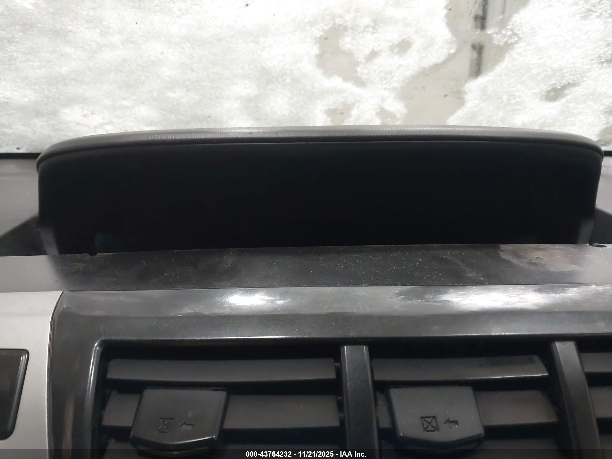 TOYOTA PRIUS image 7