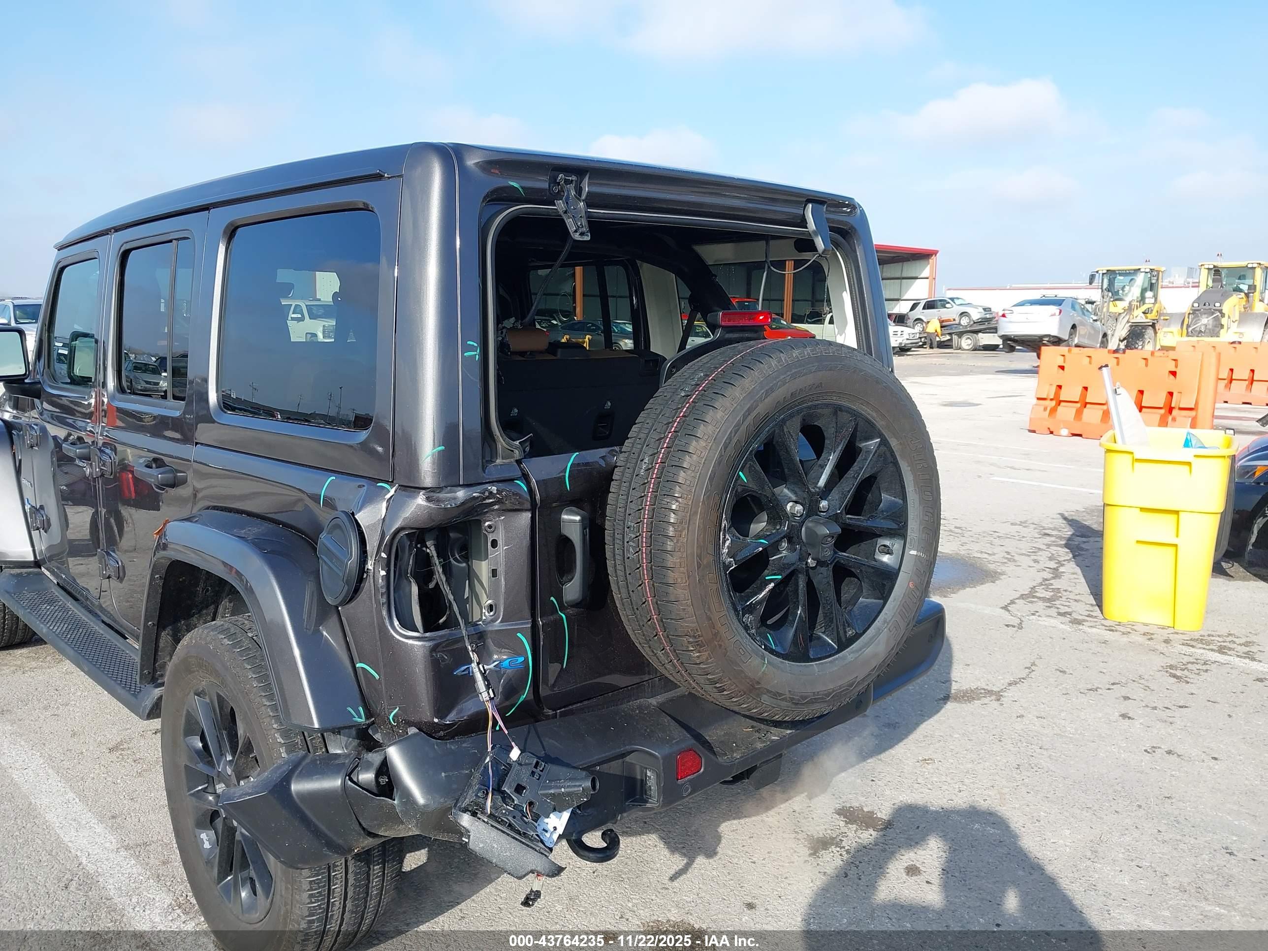 JEEP WRANGLER image 6