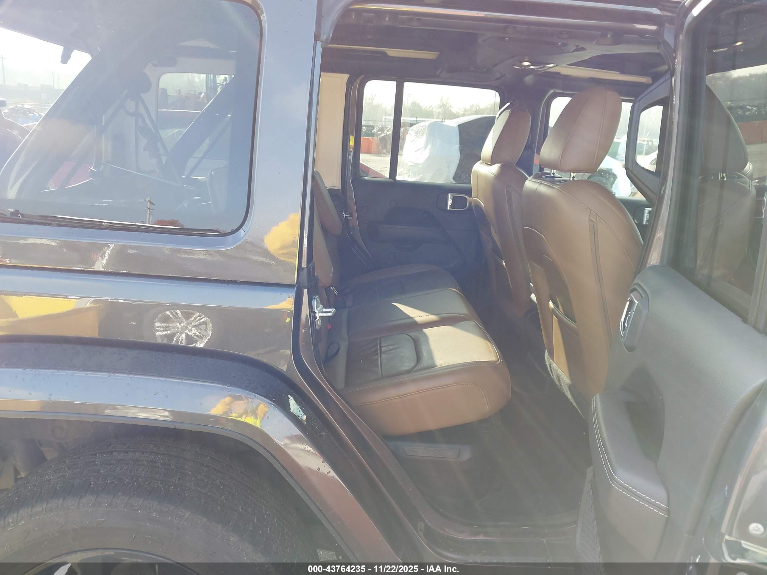 JEEP WRANGLER image 8