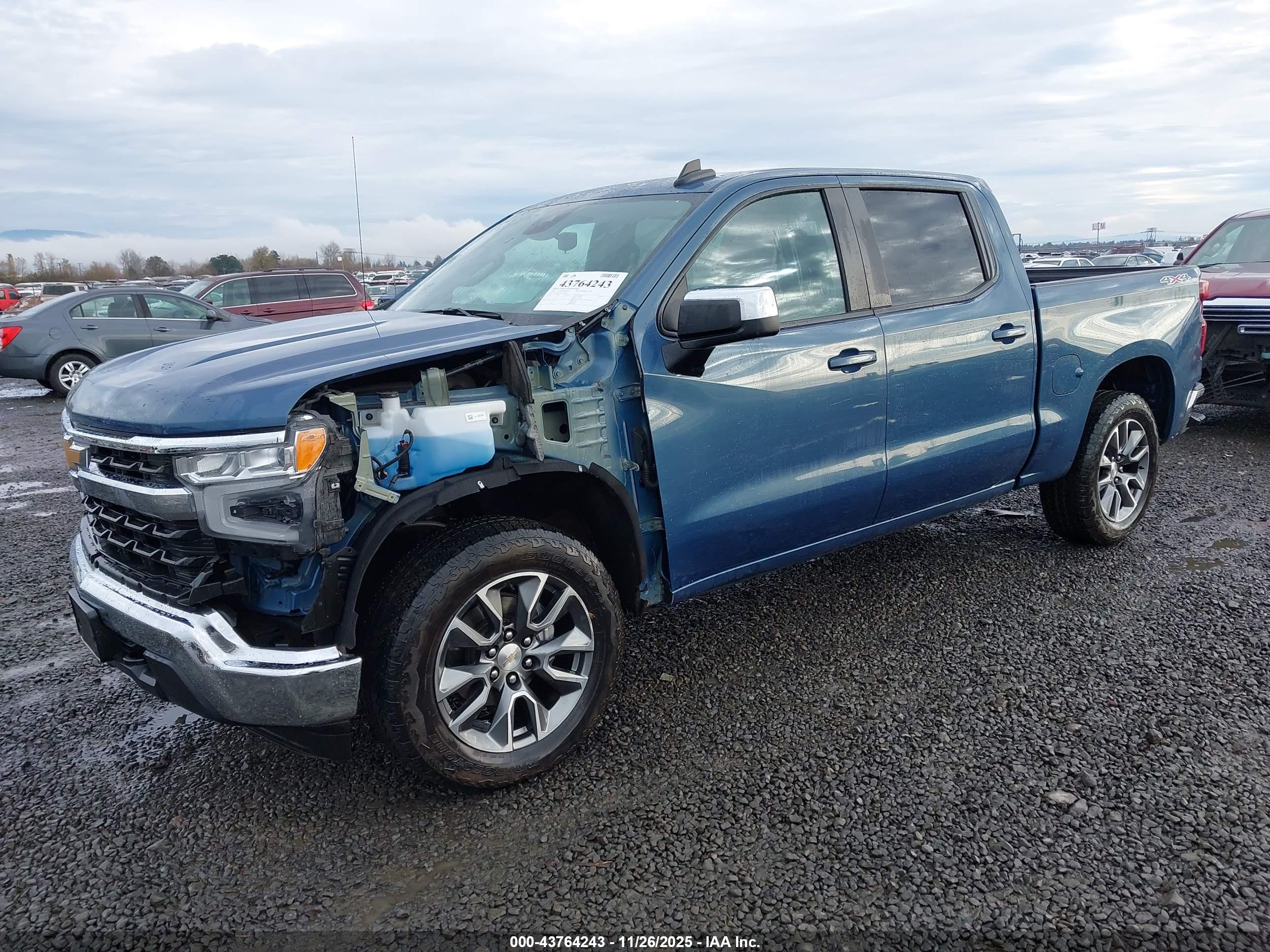 CHEVROLET SILVERADO image 2