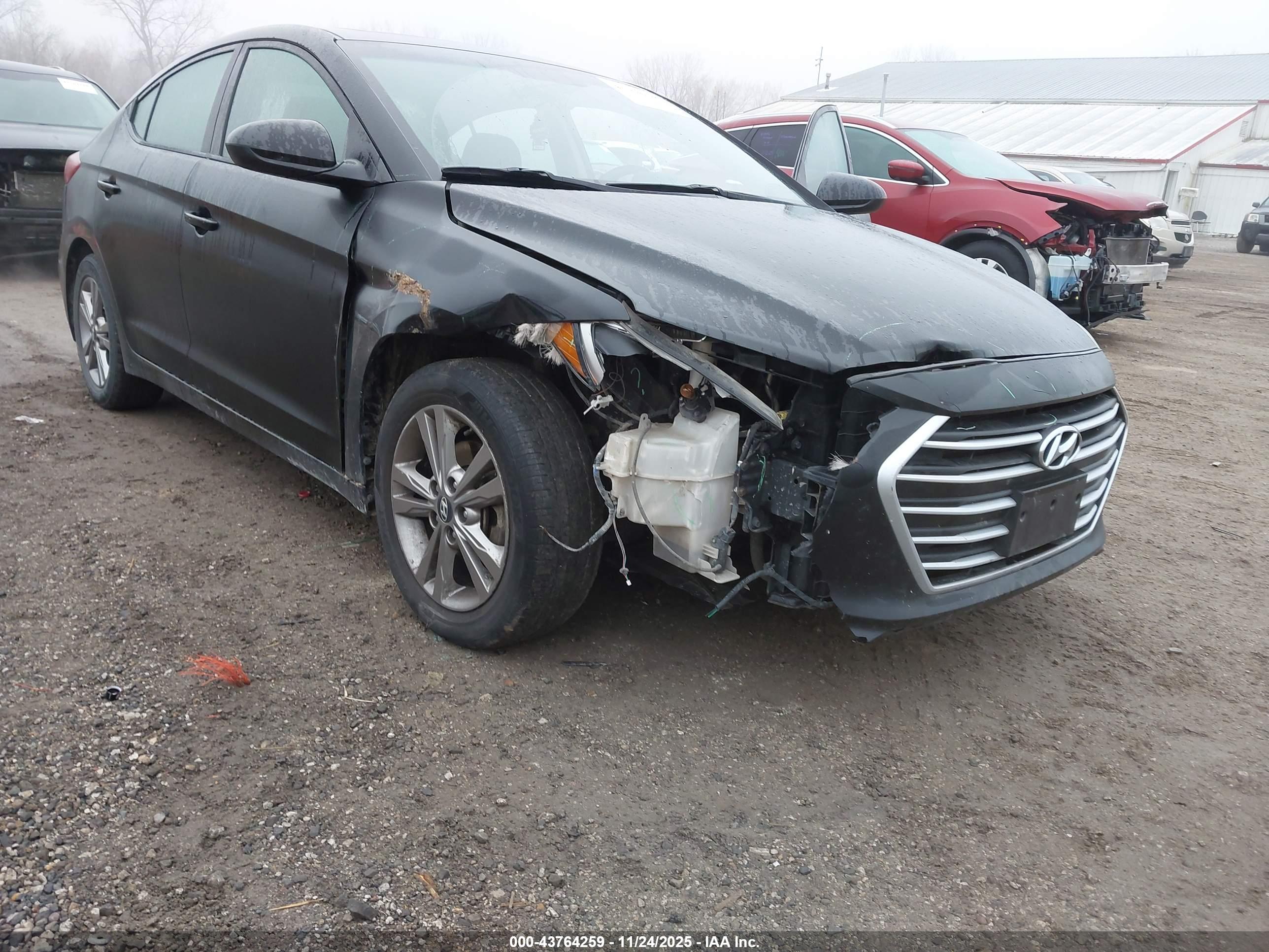 HYUNDAI ELANTRA image 6
