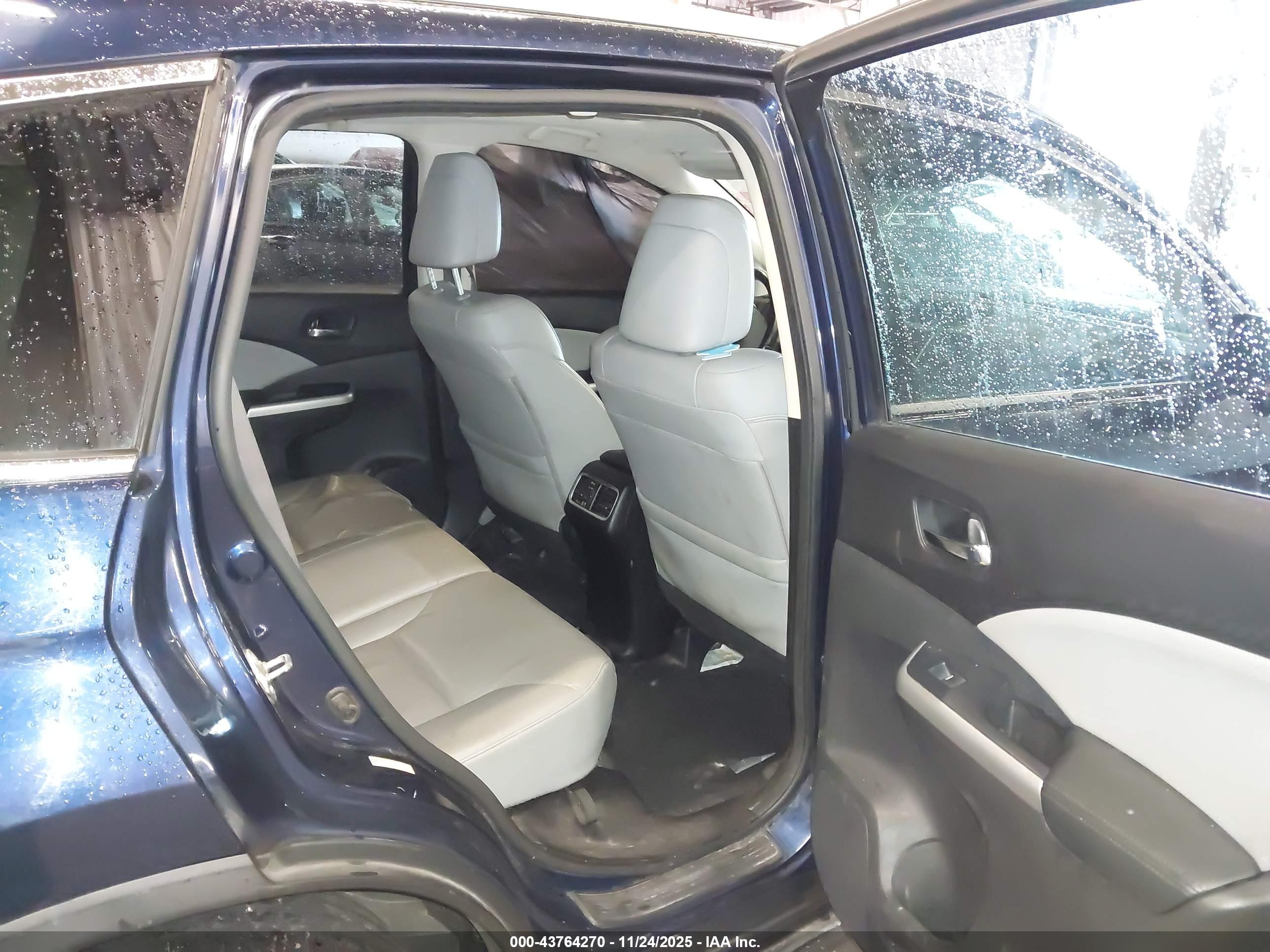 HONDA CR-V image 8
