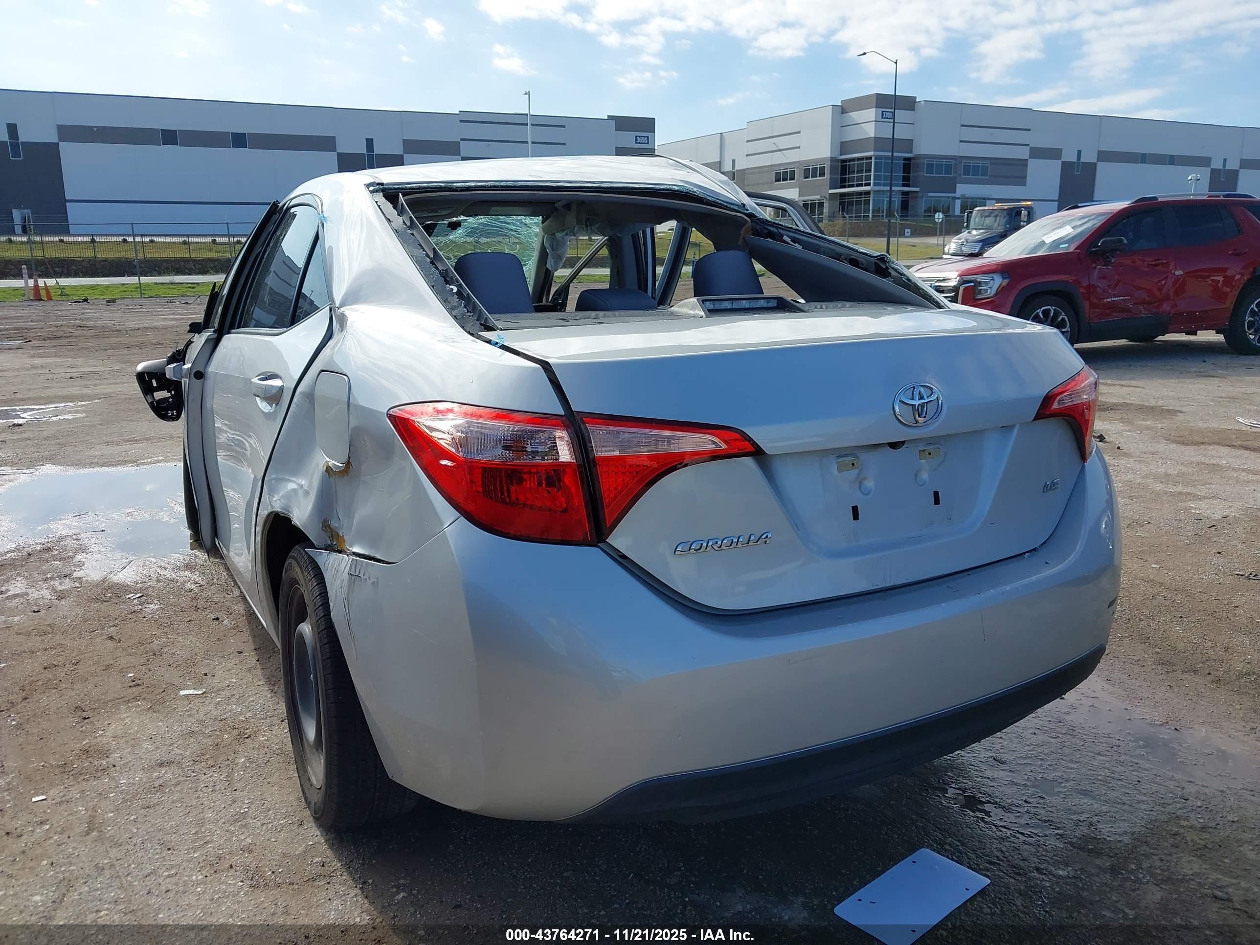 TOYOTA COROLLA image 3