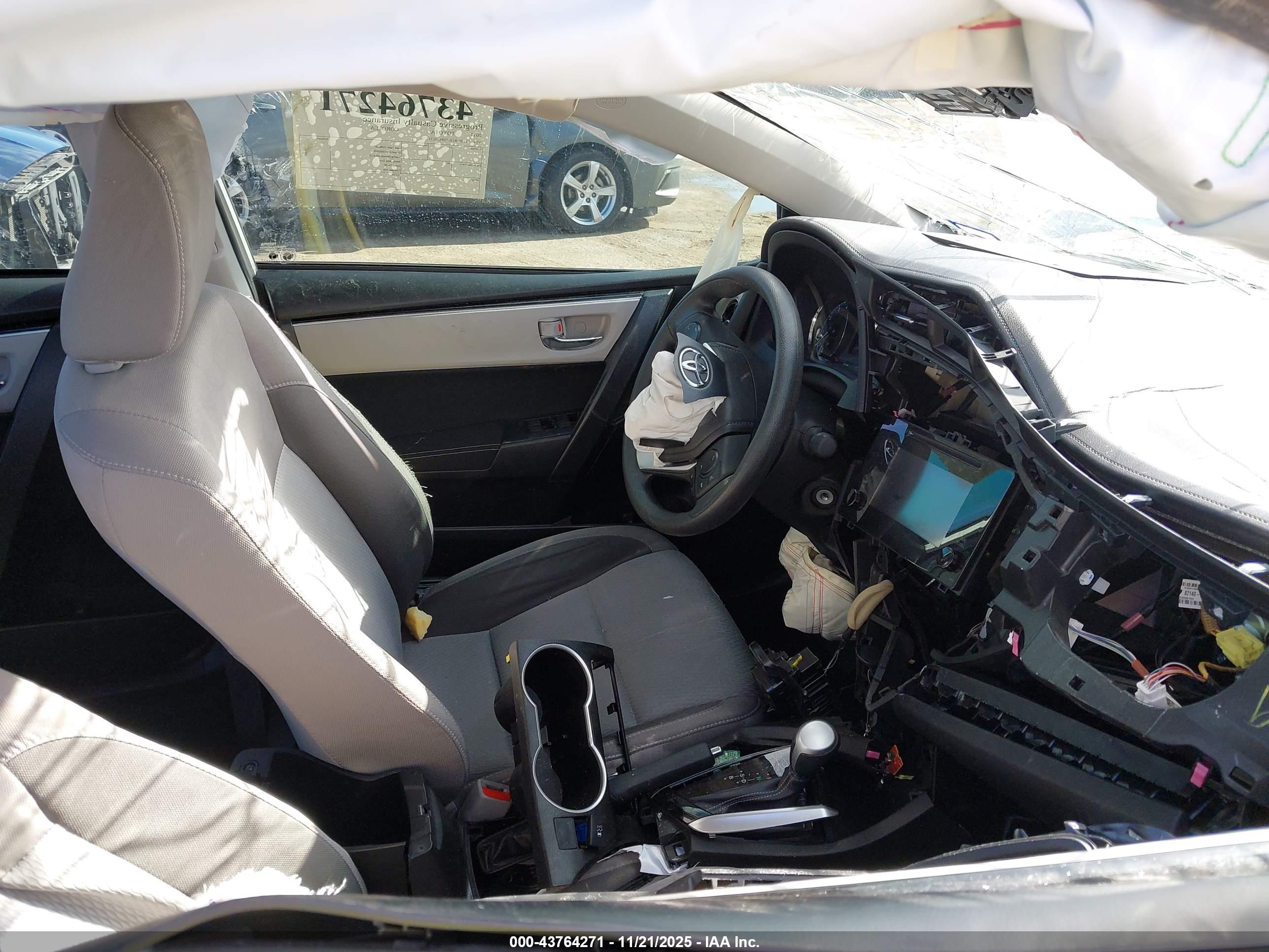 TOYOTA COROLLA image 5