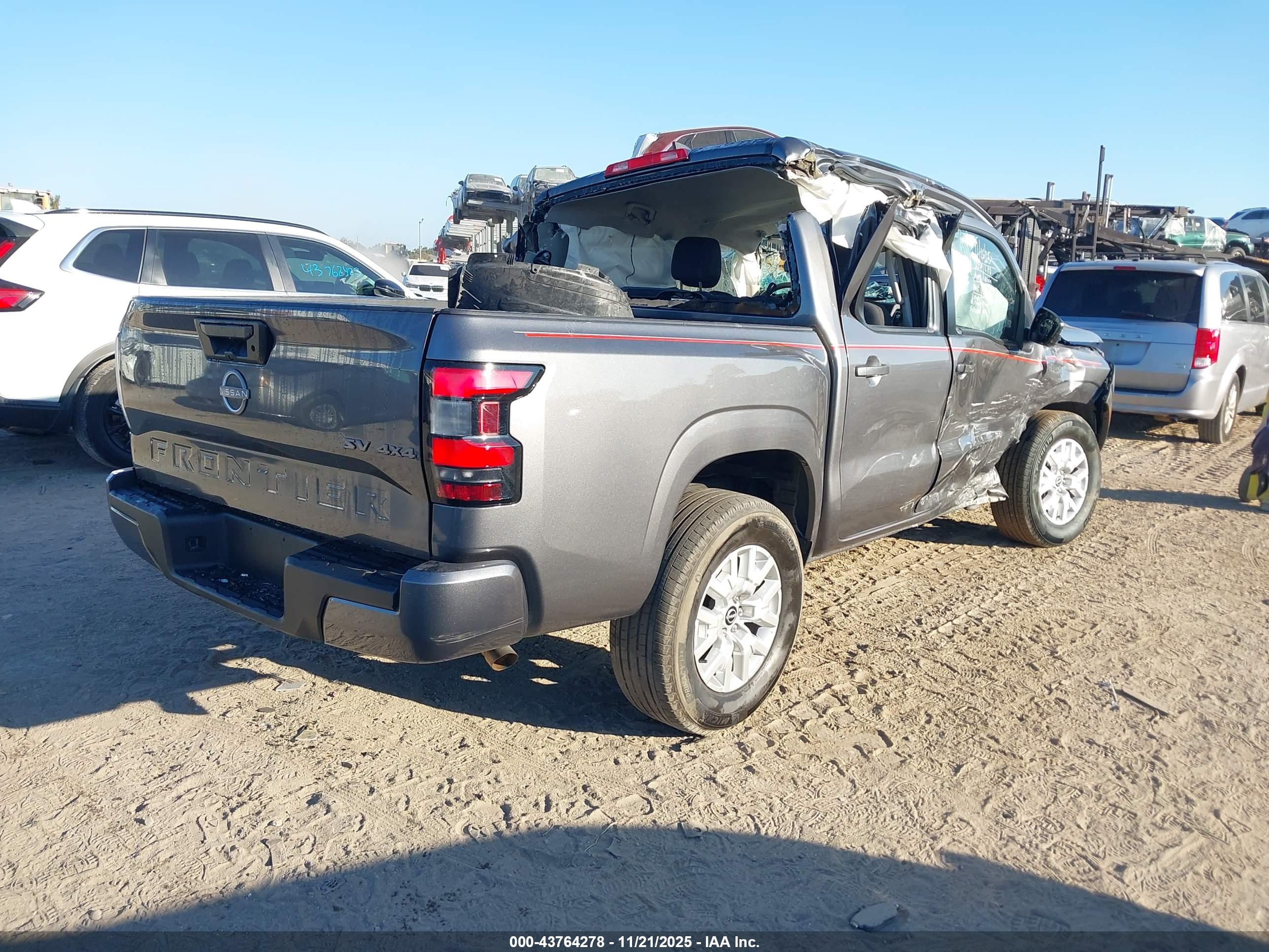 NISSAN FRONTIER image 4