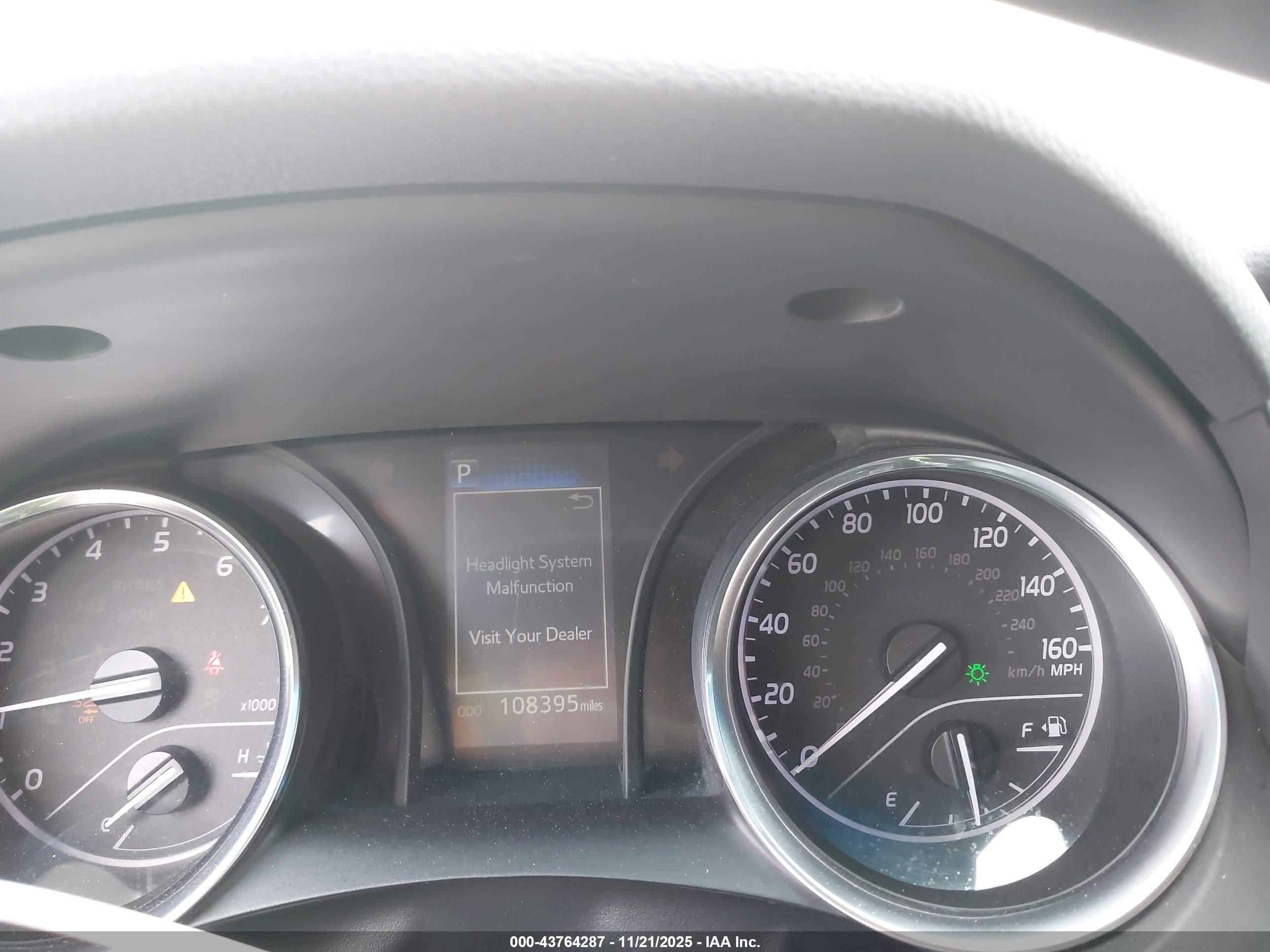TOYOTA CAMRY image 7
