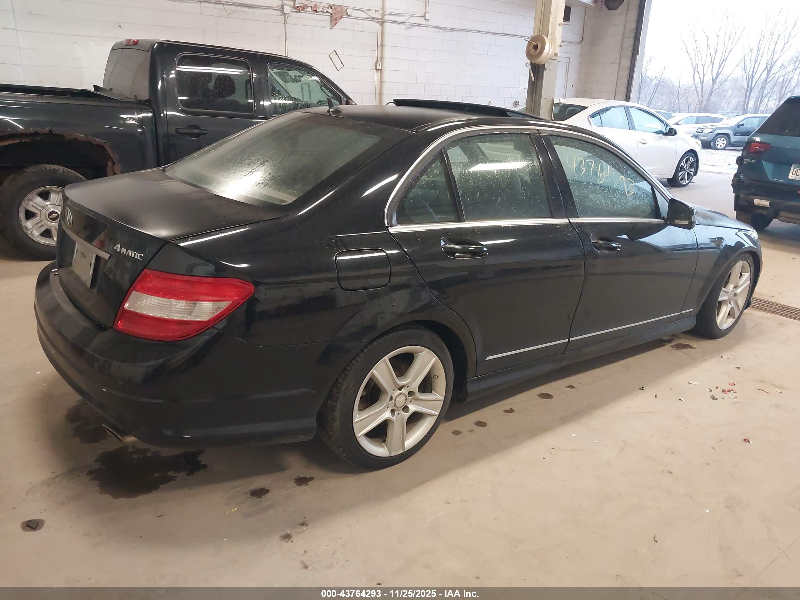 MERCEDES-BENZ C image 4