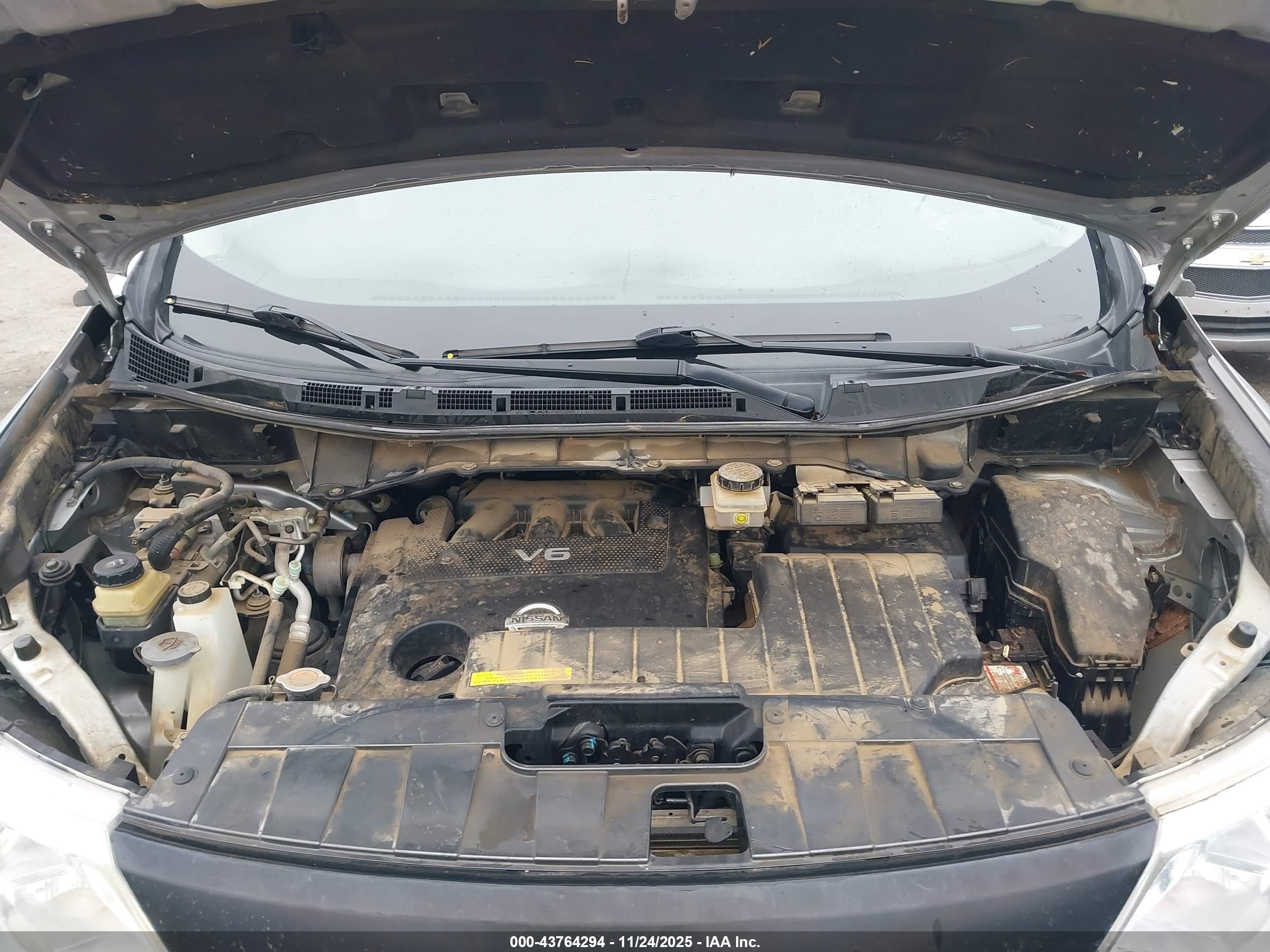 NISSAN QUEST image 10