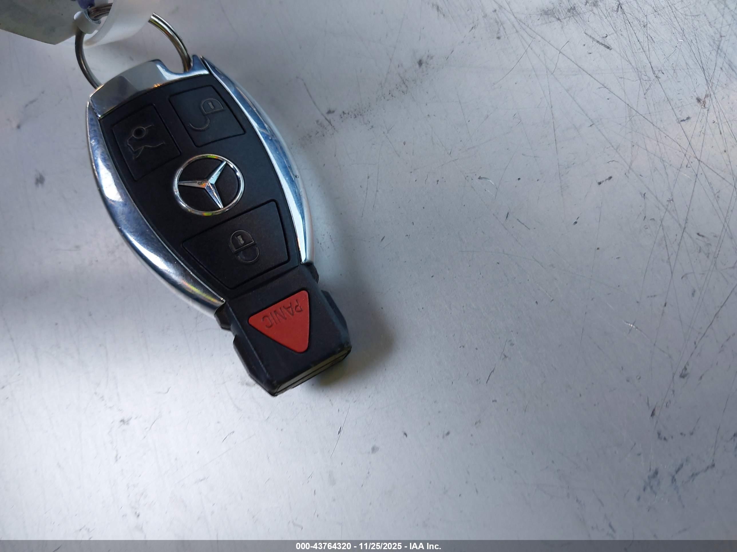 MERCEDES-BENZ C image 11