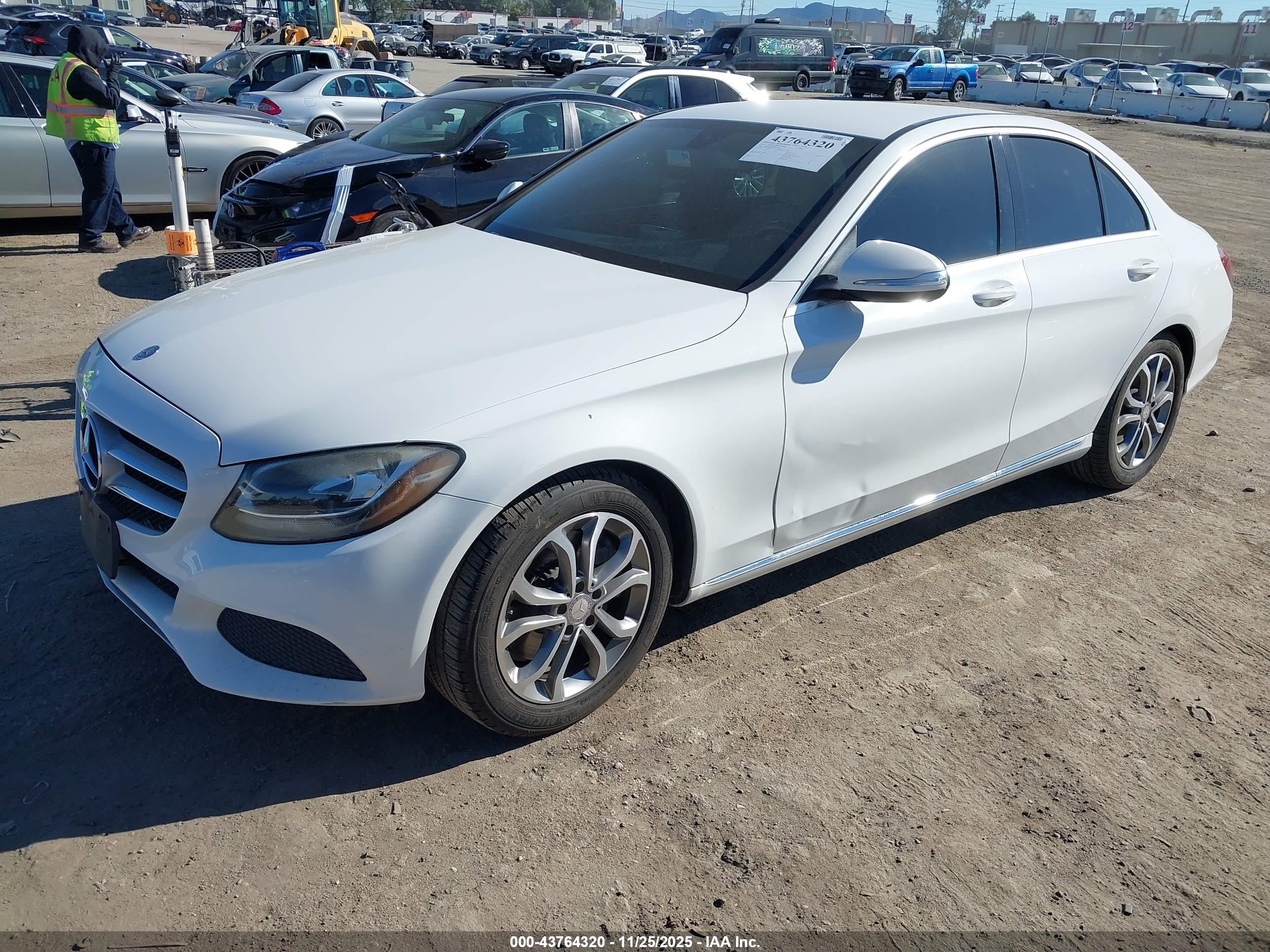 MERCEDES-BENZ C image 2