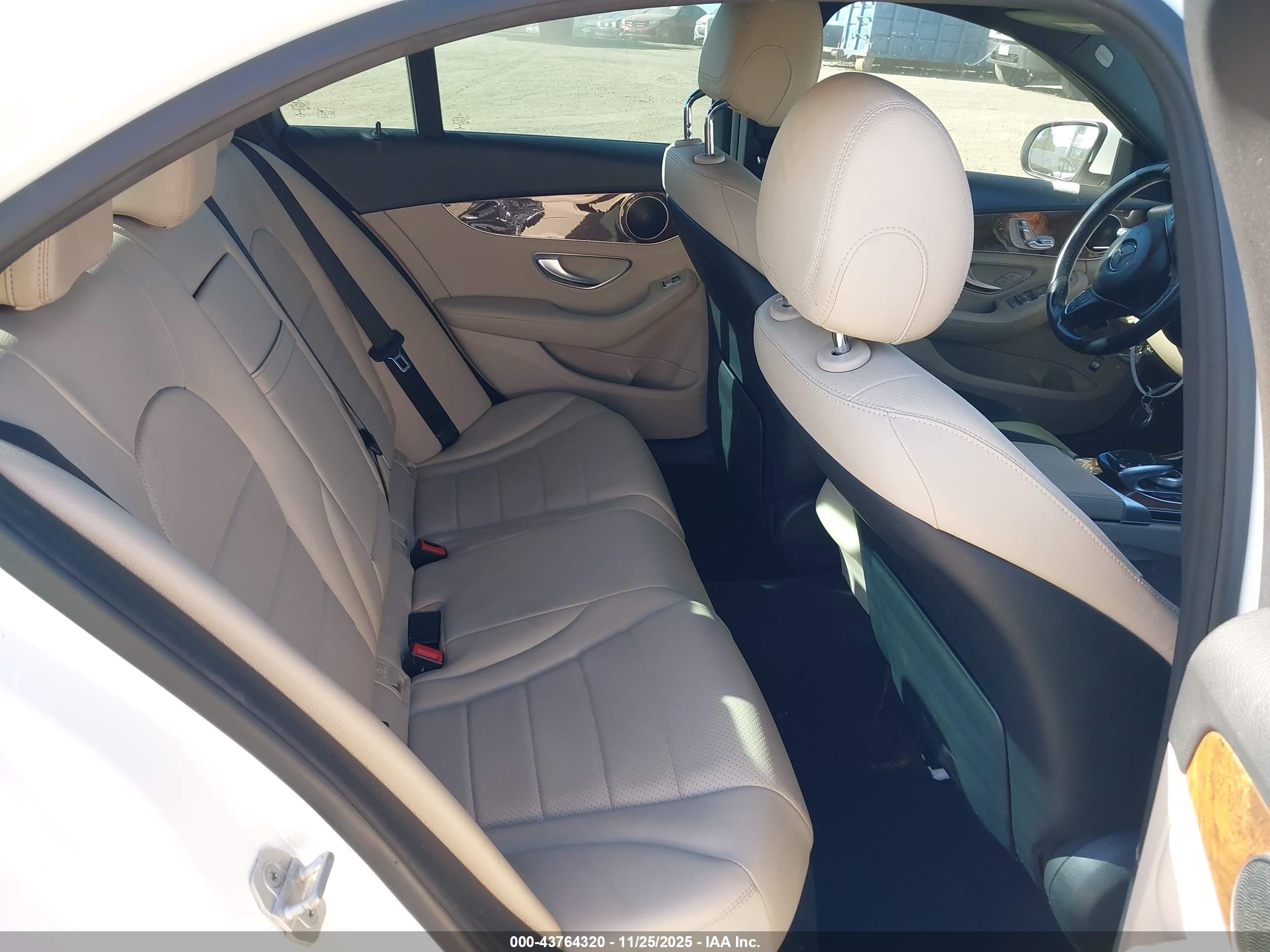 MERCEDES-BENZ C image 8
