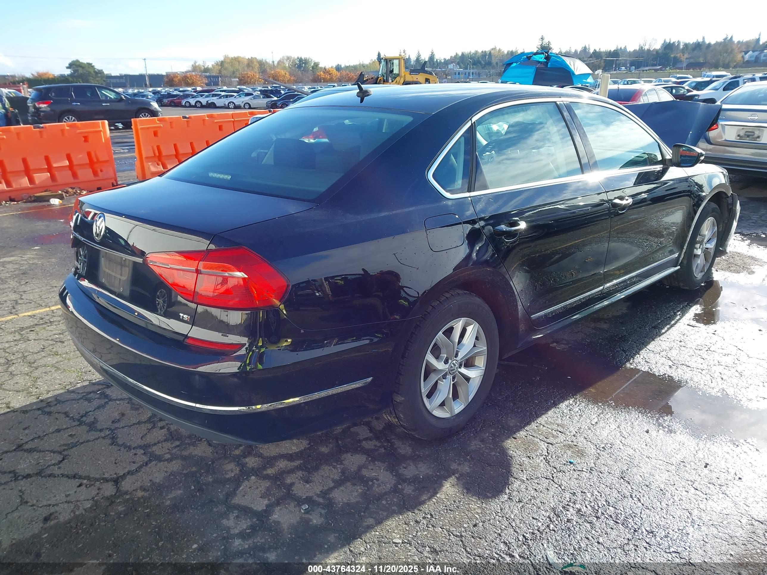 VOLKSWAGEN PASSAT image 4