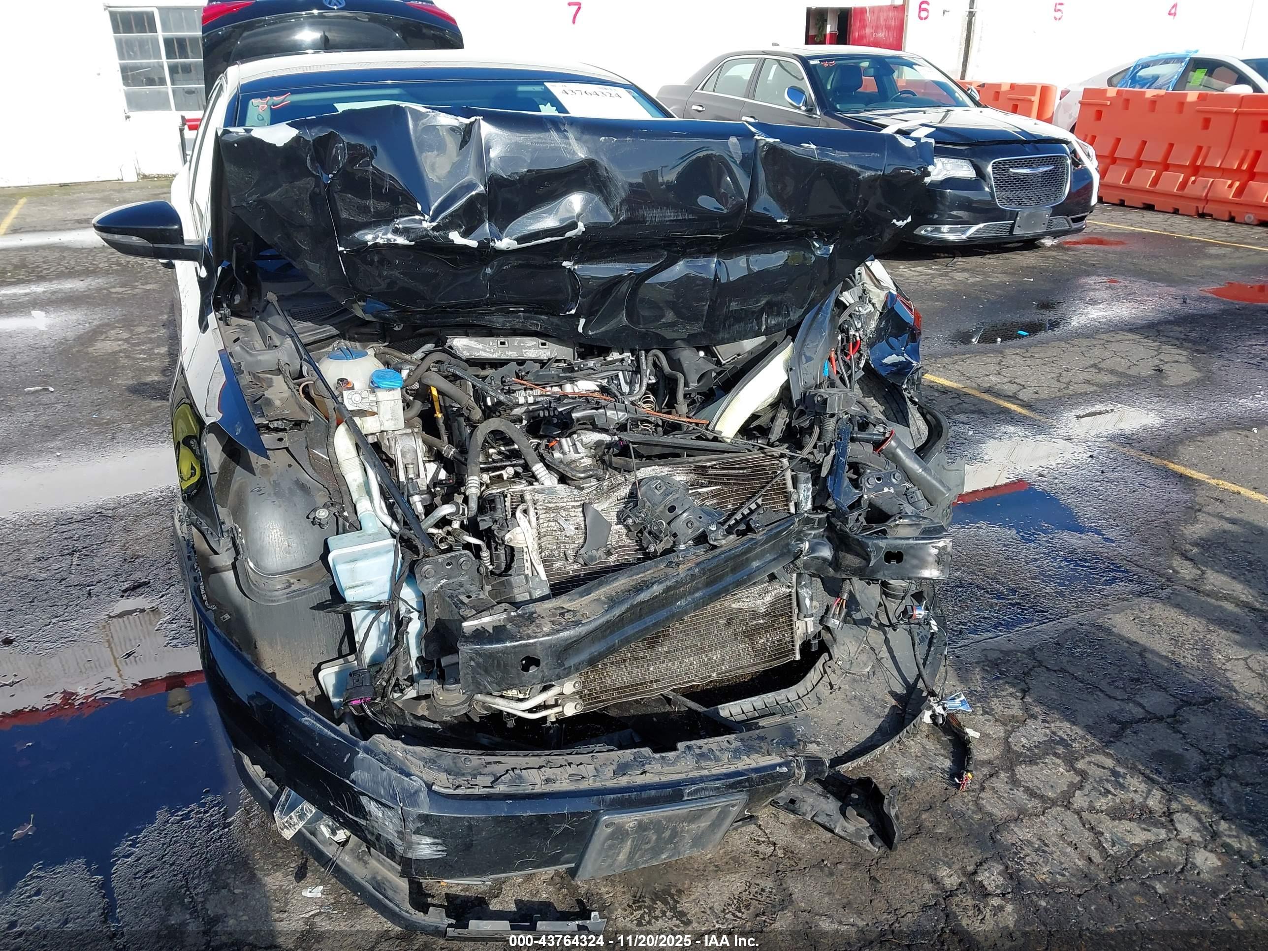 VOLKSWAGEN PASSAT image 6