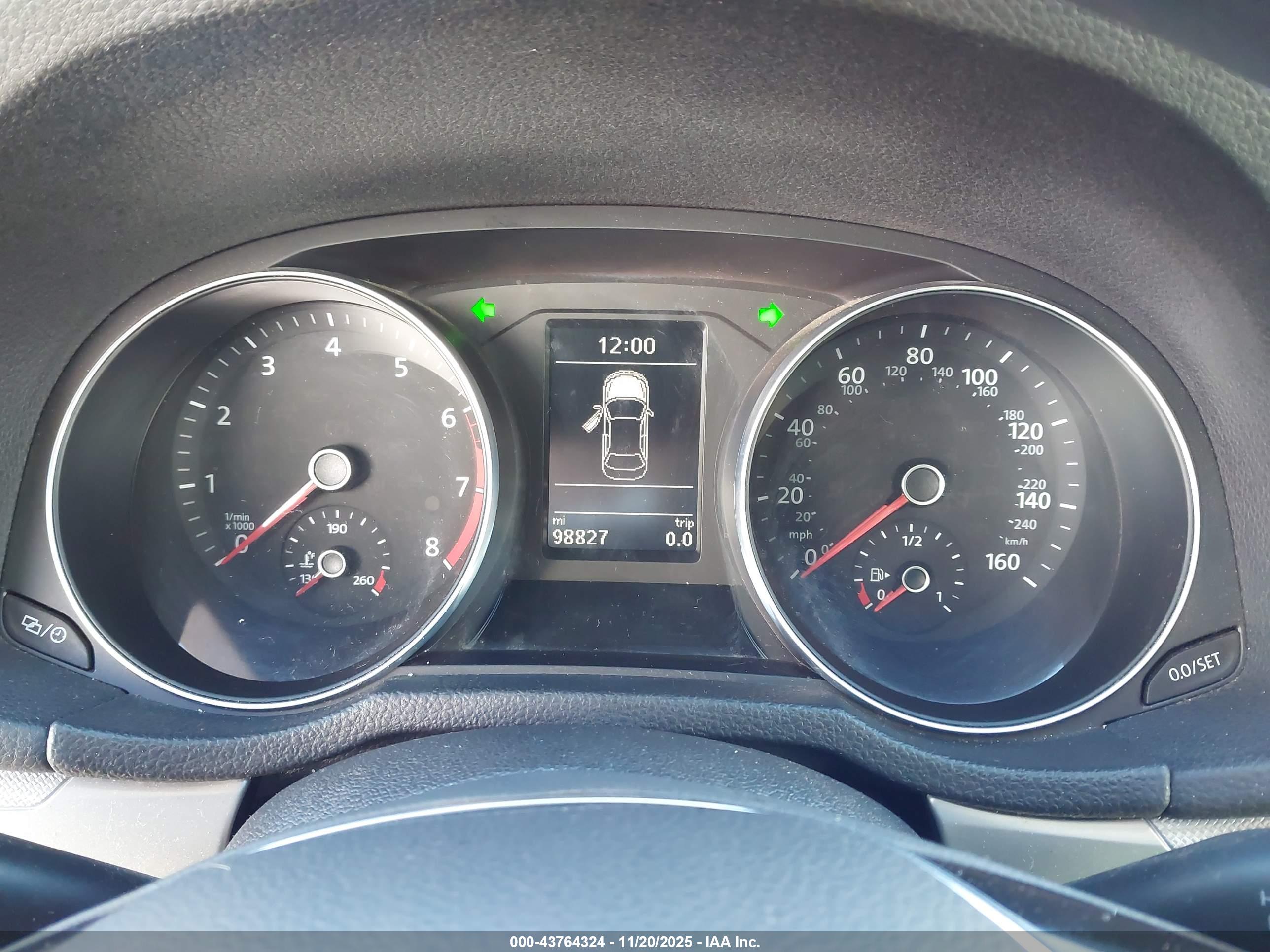 VOLKSWAGEN PASSAT image 7