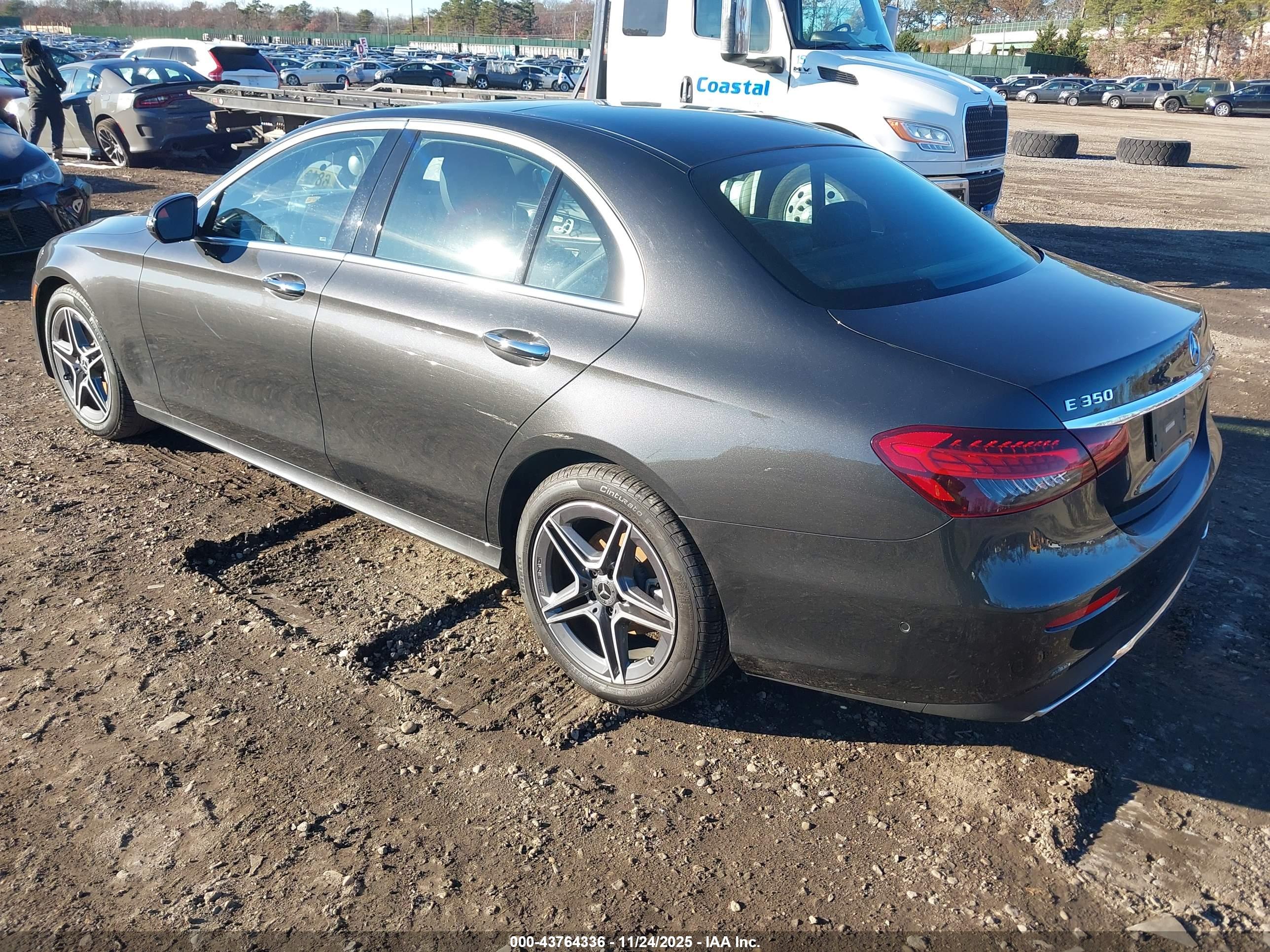 MERCEDES-BENZ E image 3