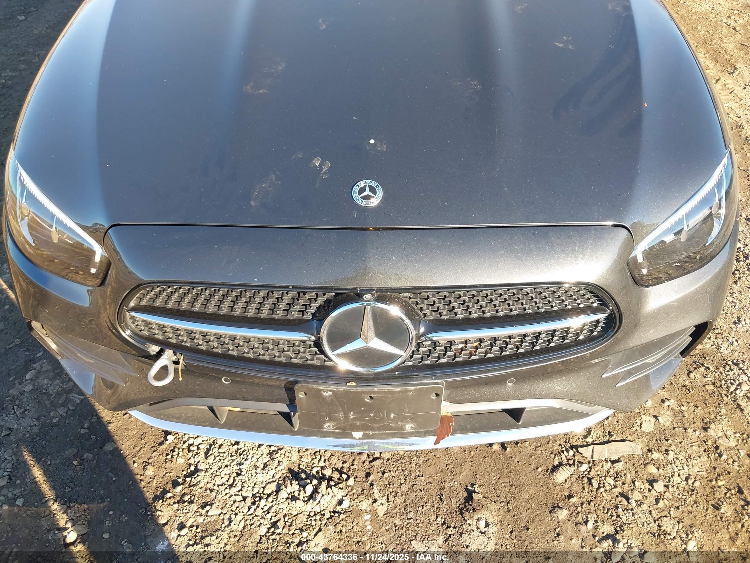 MERCEDES-BENZ E image 6