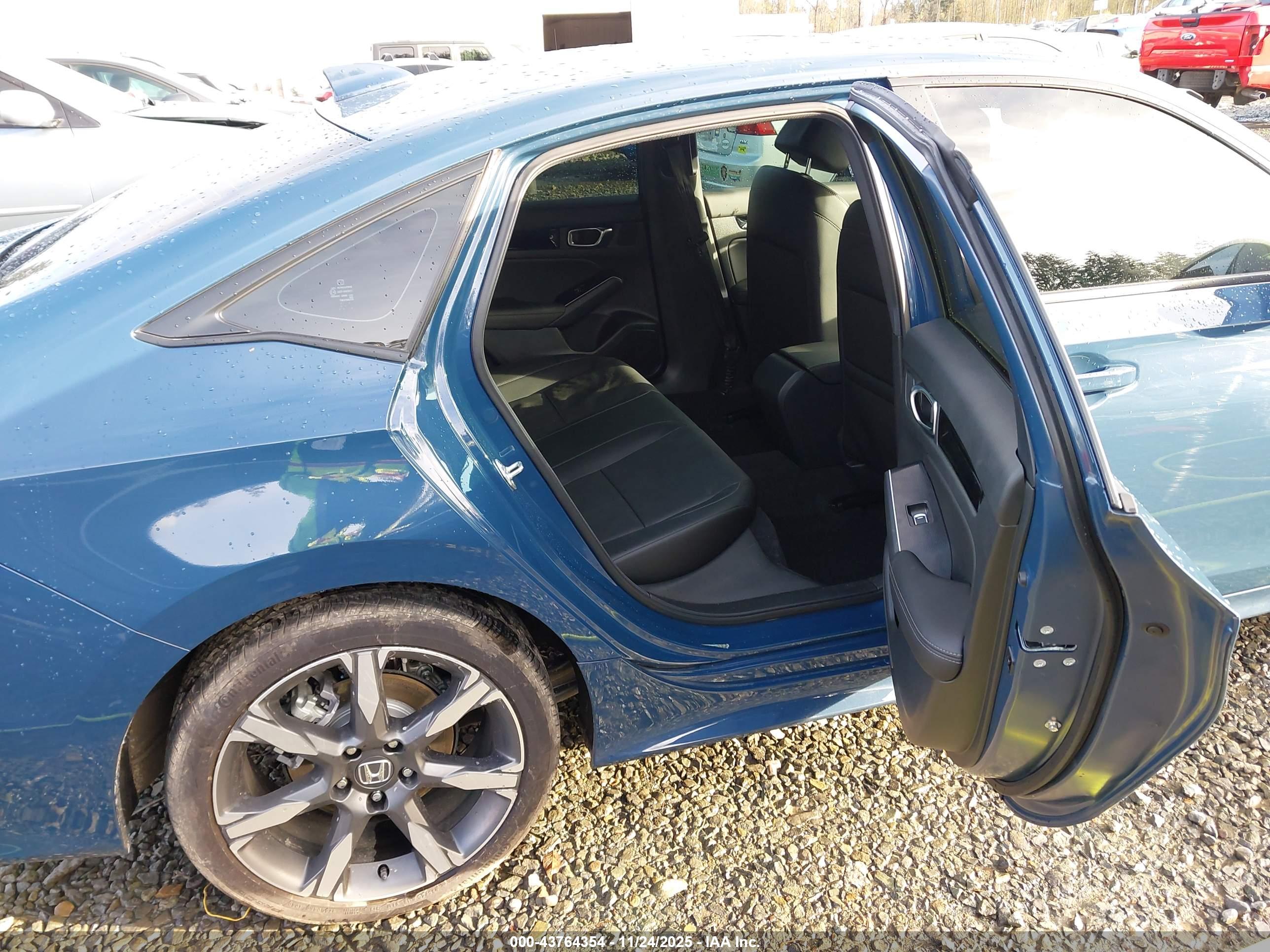 HONDA CIVIC image 8