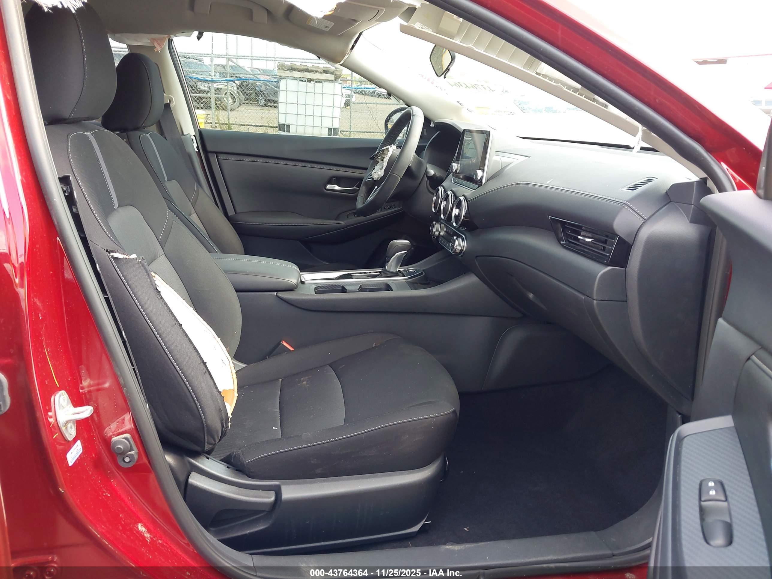 NISSAN SENTRA image 5