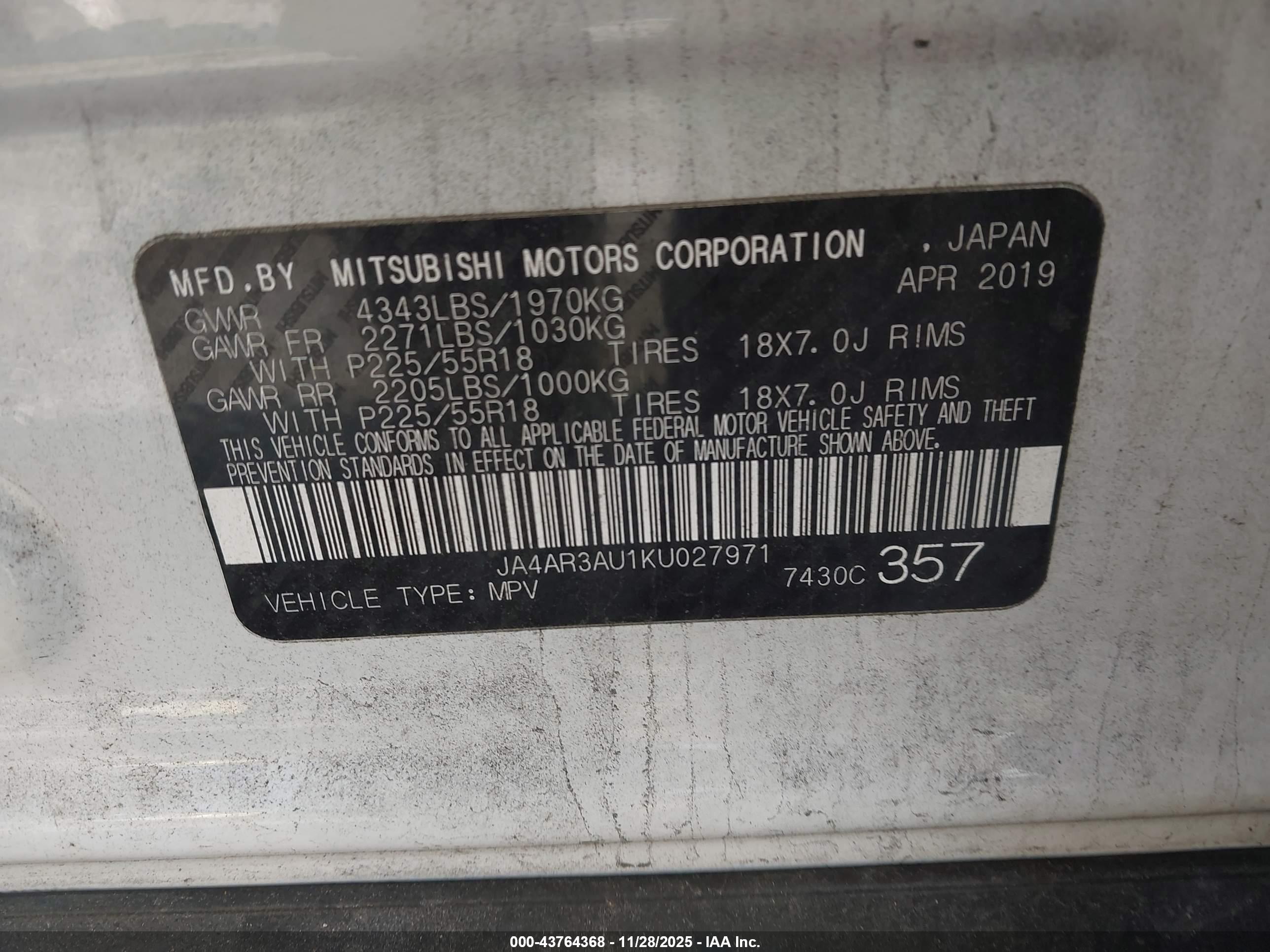 MITSUBISHI OUTLANDER image 9