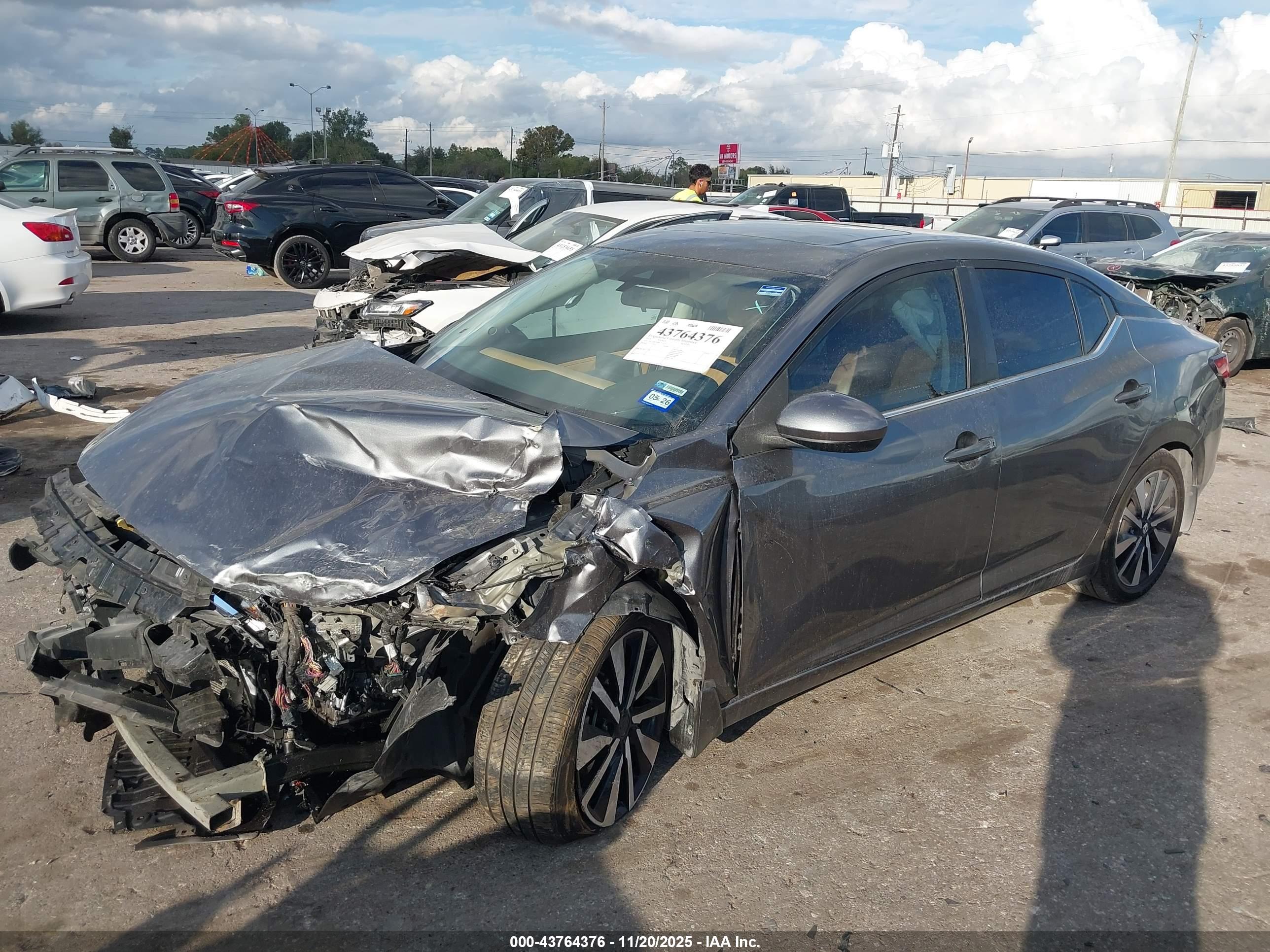 NISSAN SENTRA image 6