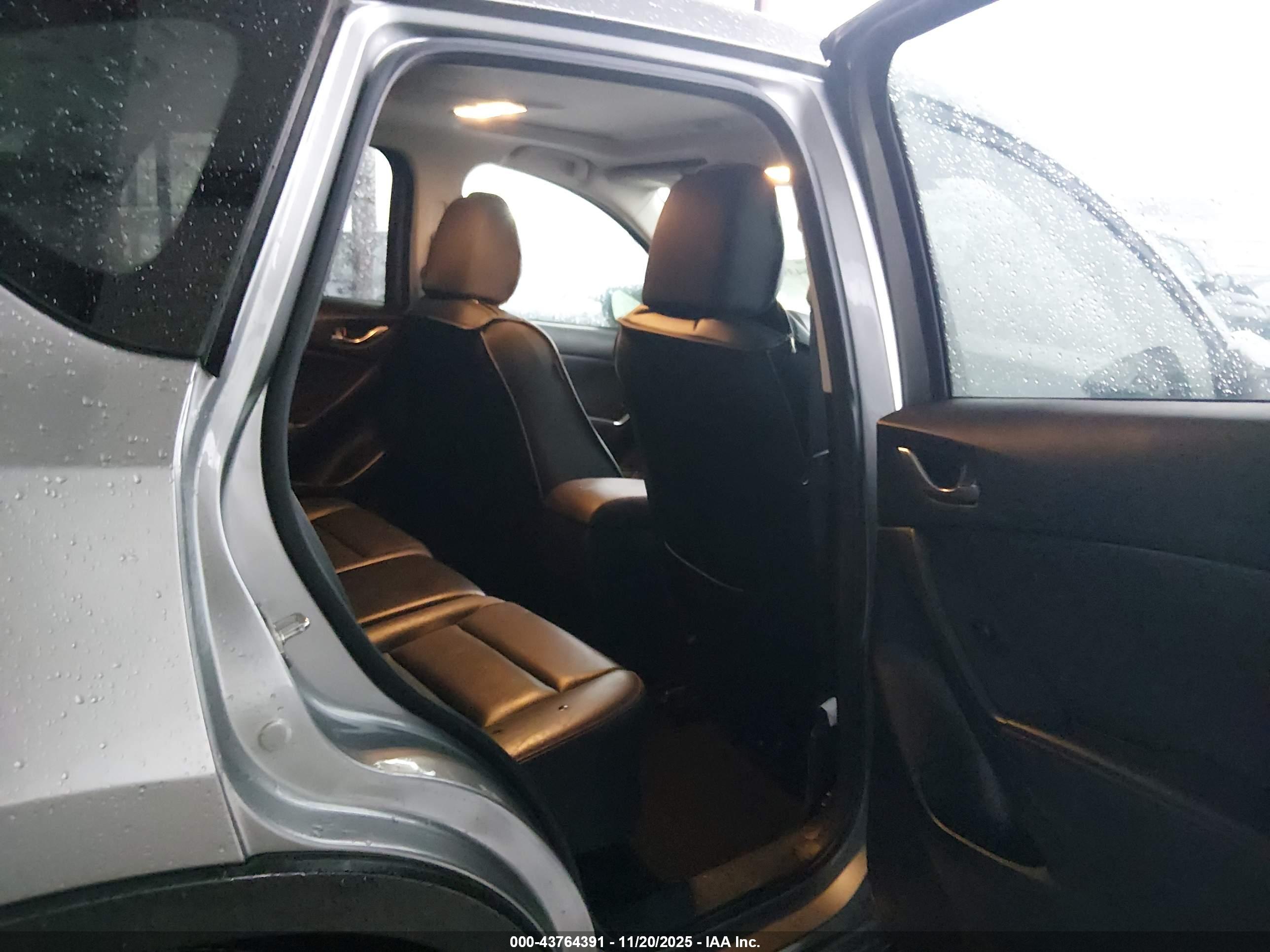 MAZDA CX-5 image 8