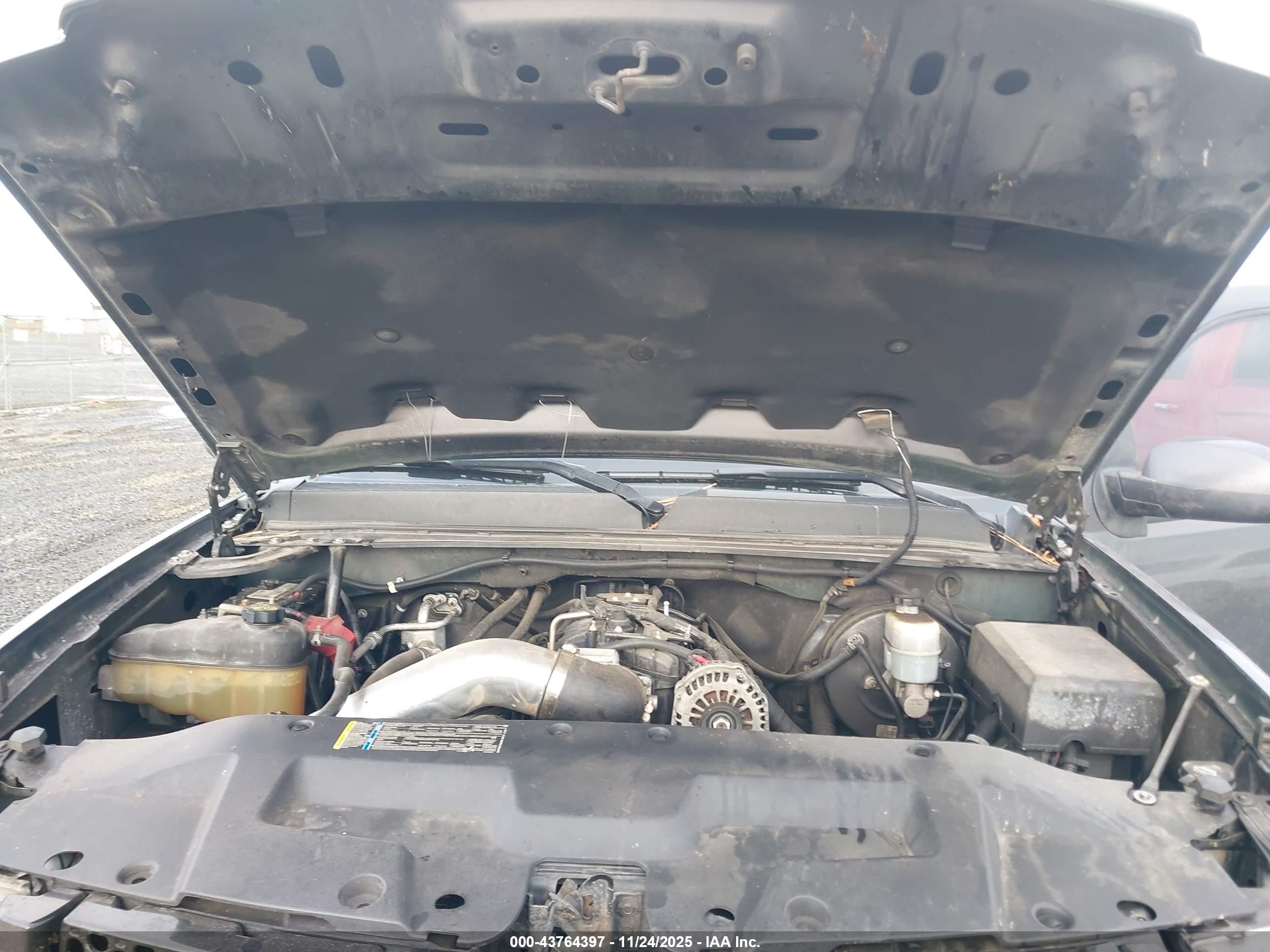 GMC SIERRA image 10