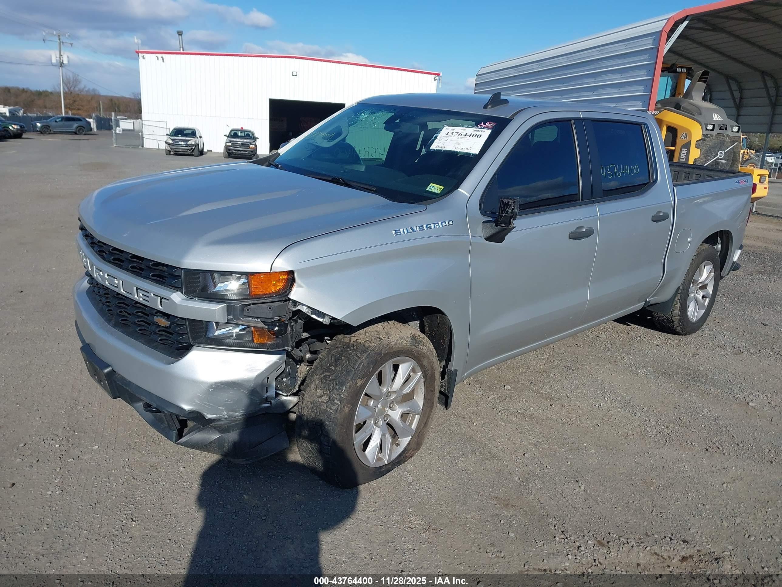 CHEVROLET SILVERADO image 2