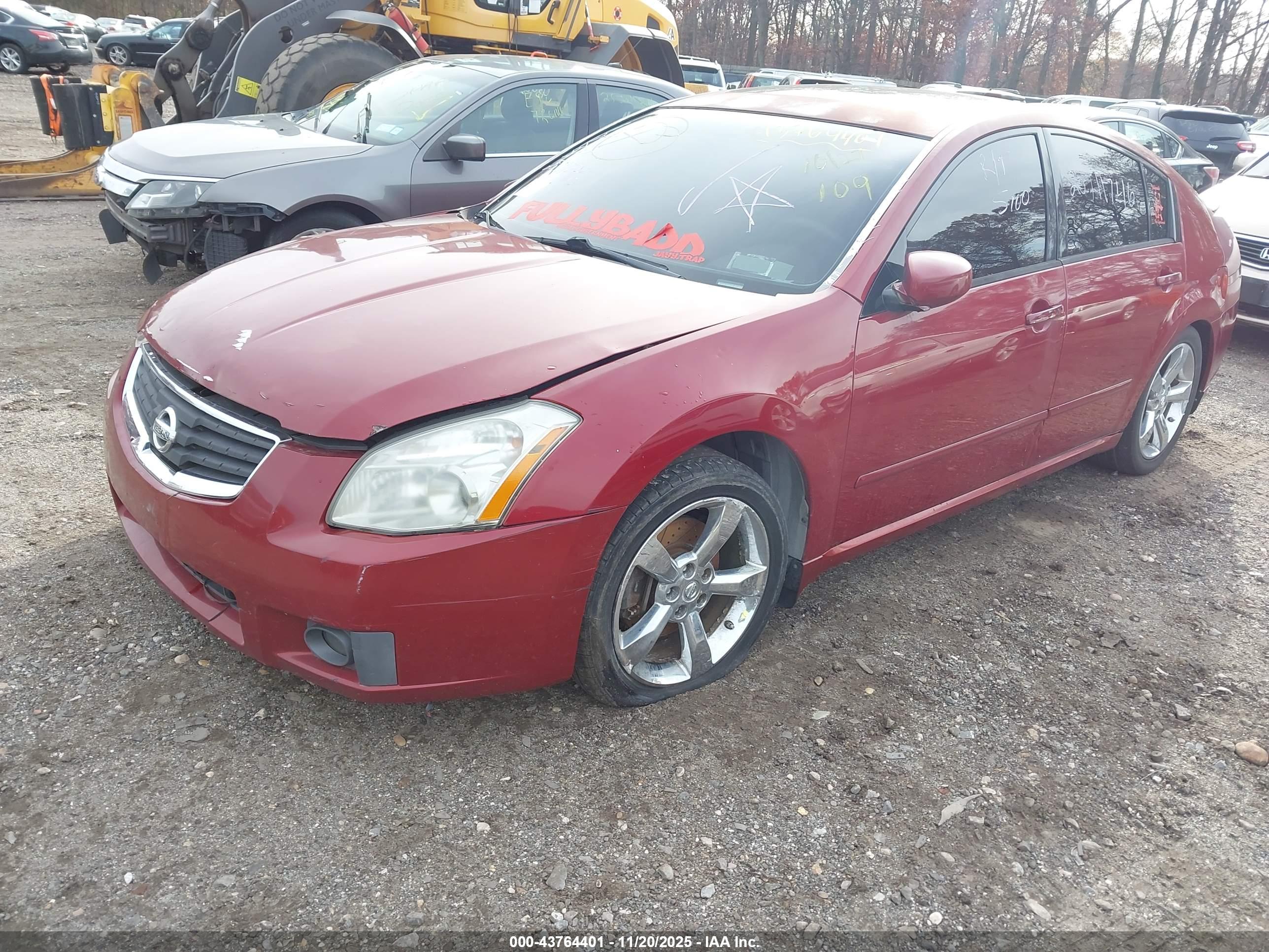NISSAN MAXIMA image 2