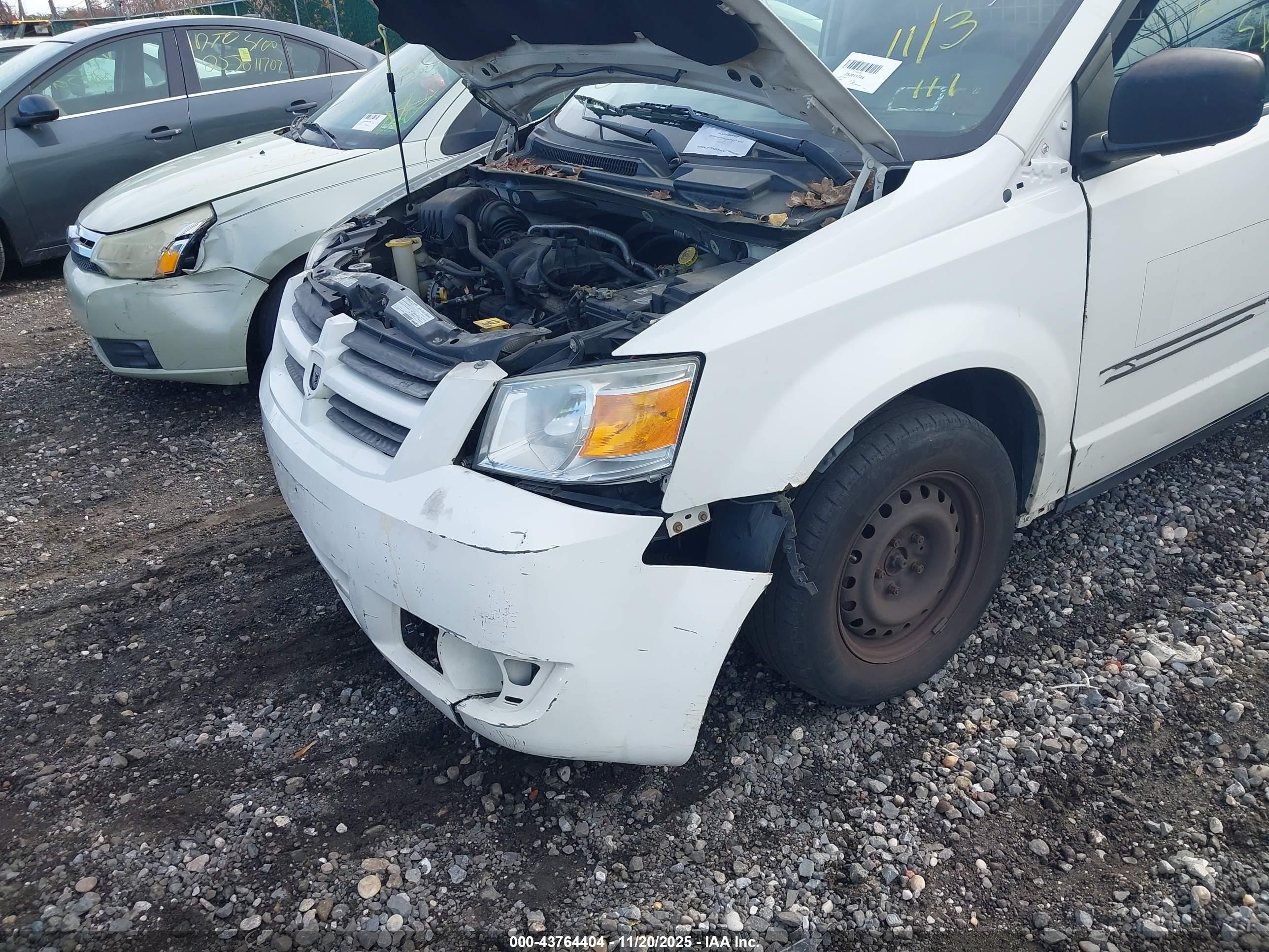 DODGE GRAND image 6