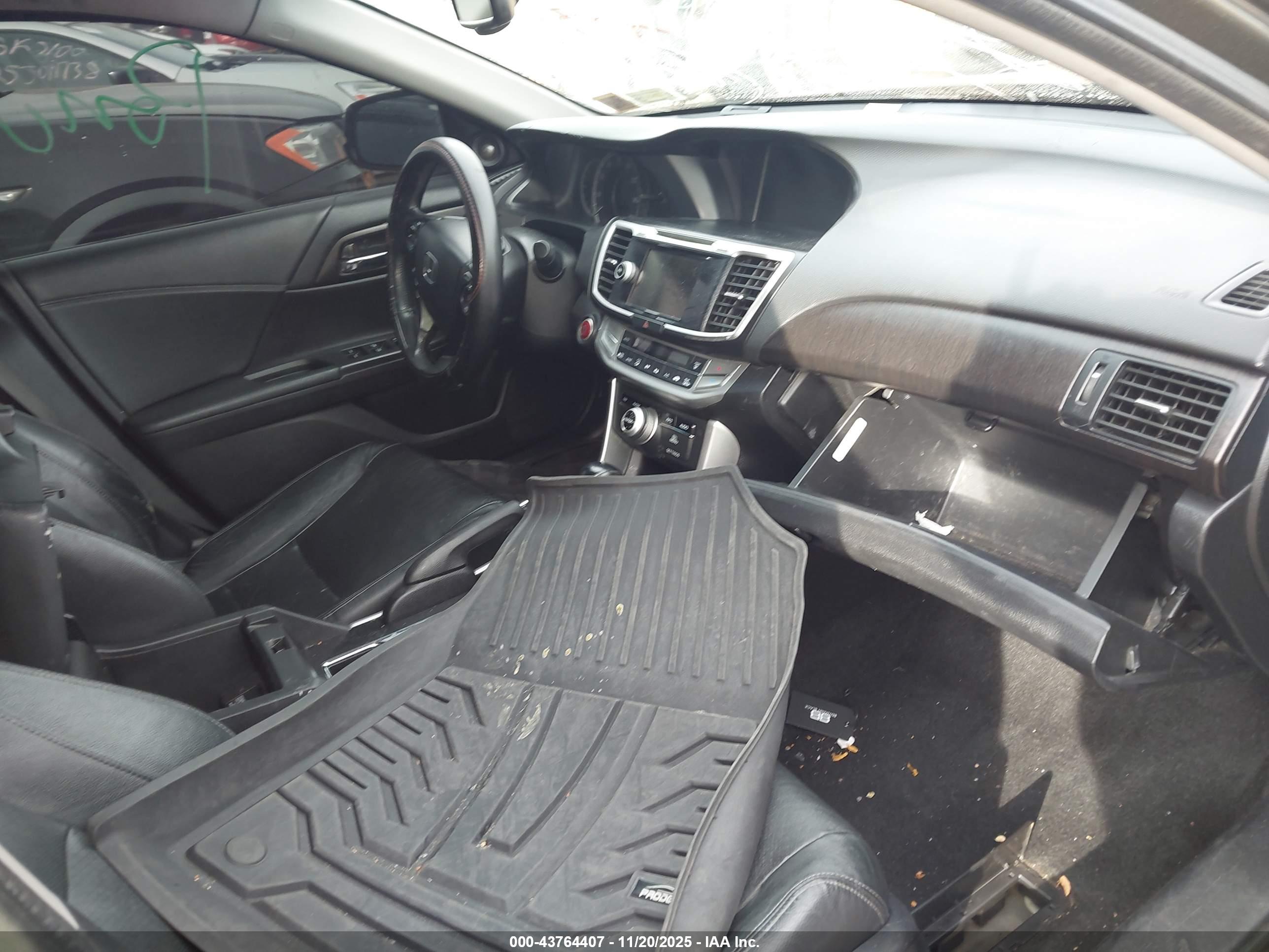 HONDA ACCORD image 5