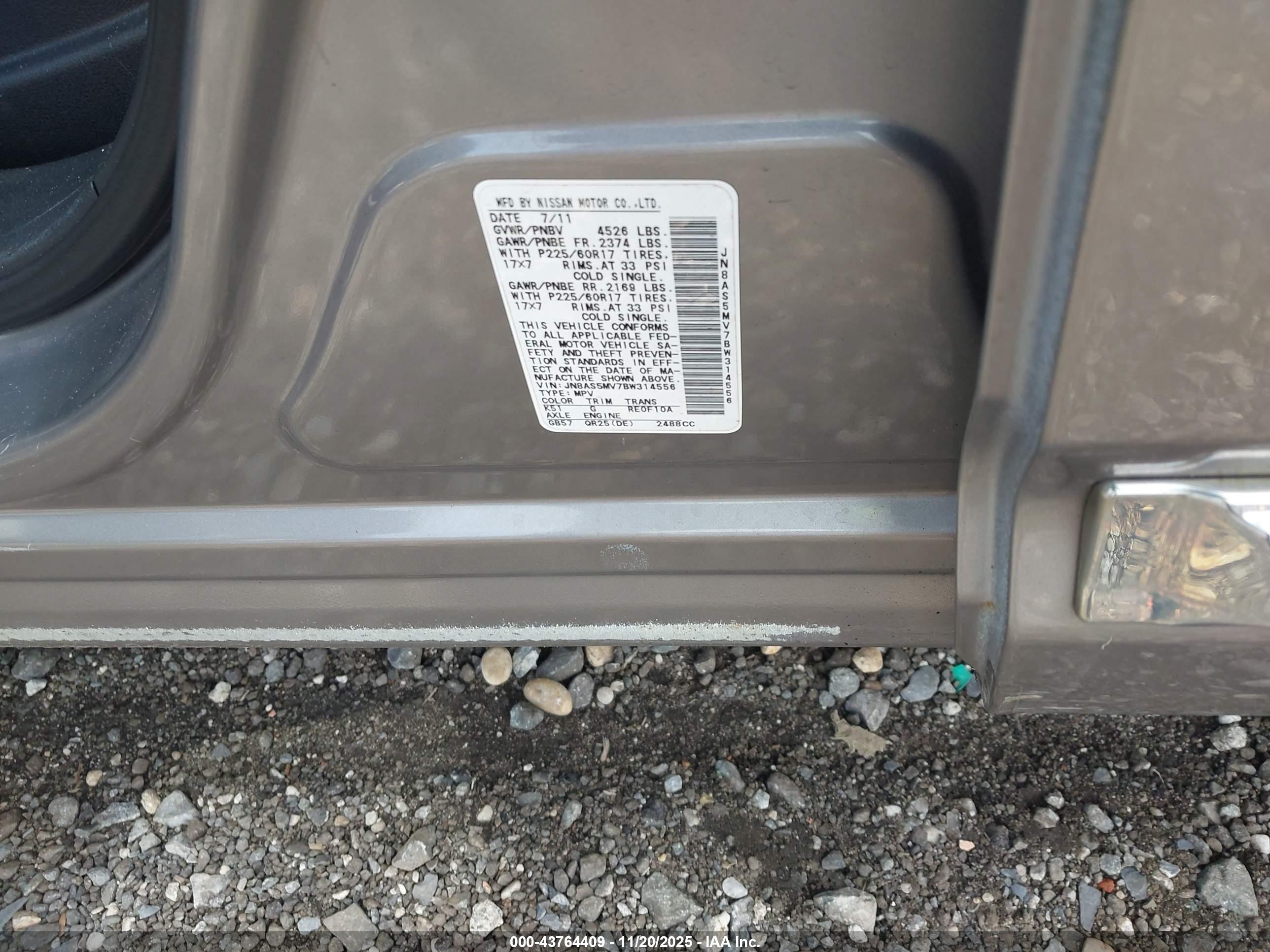 NISSAN ROGUE image 9