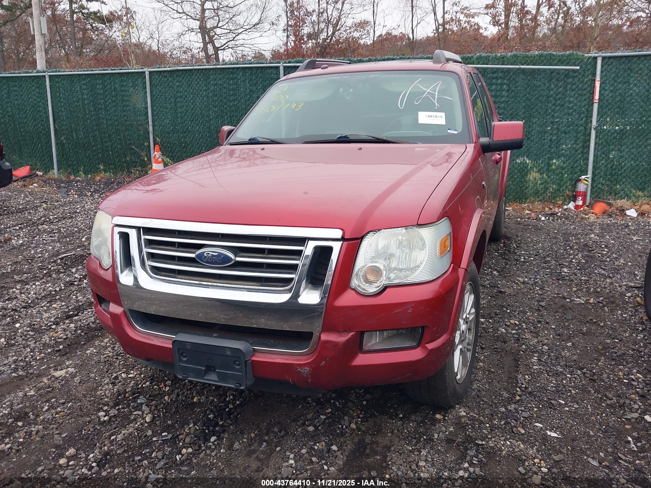 FORD EXPLORER image 6