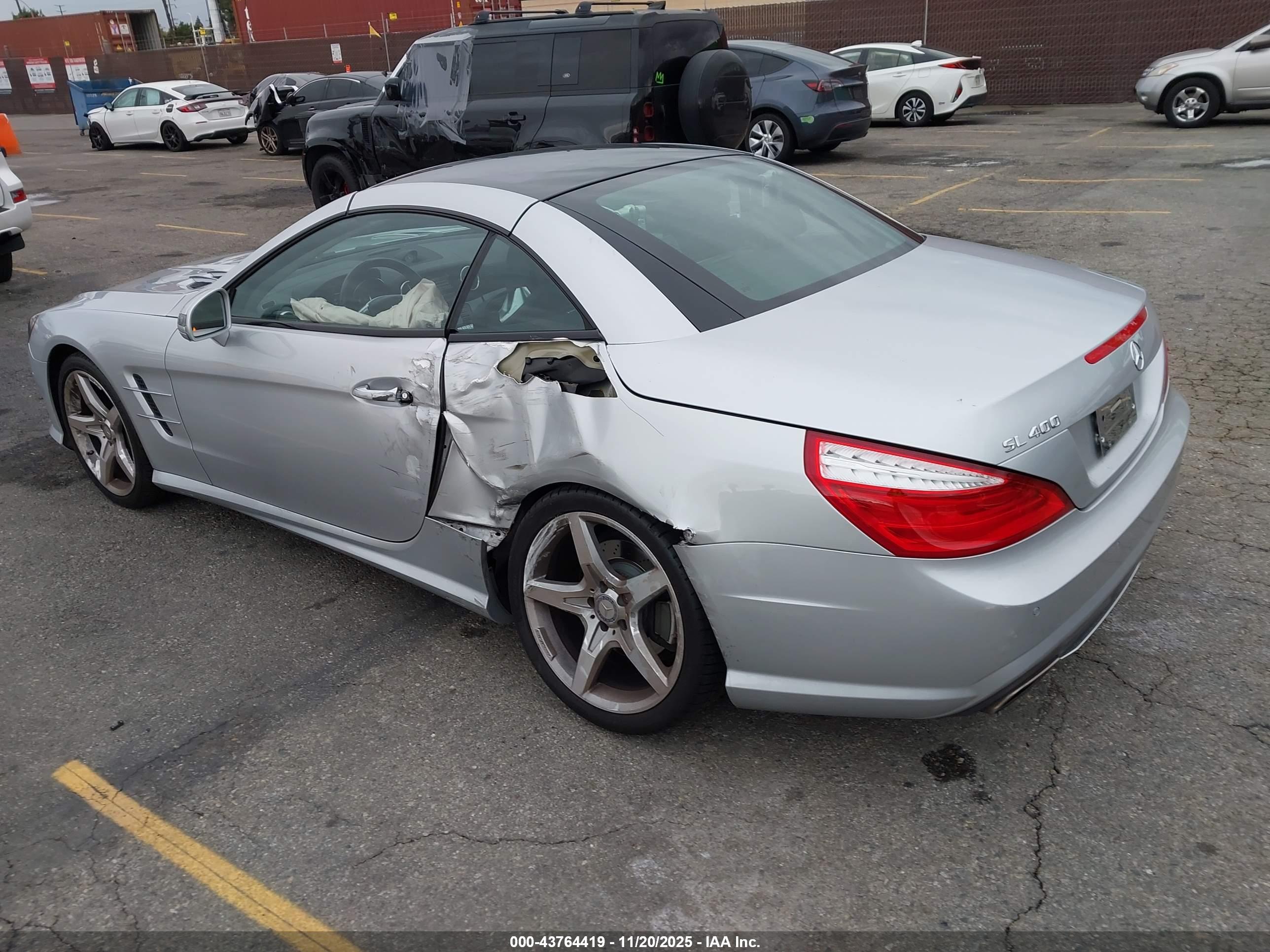 MERCEDES-BENZ SL image 3