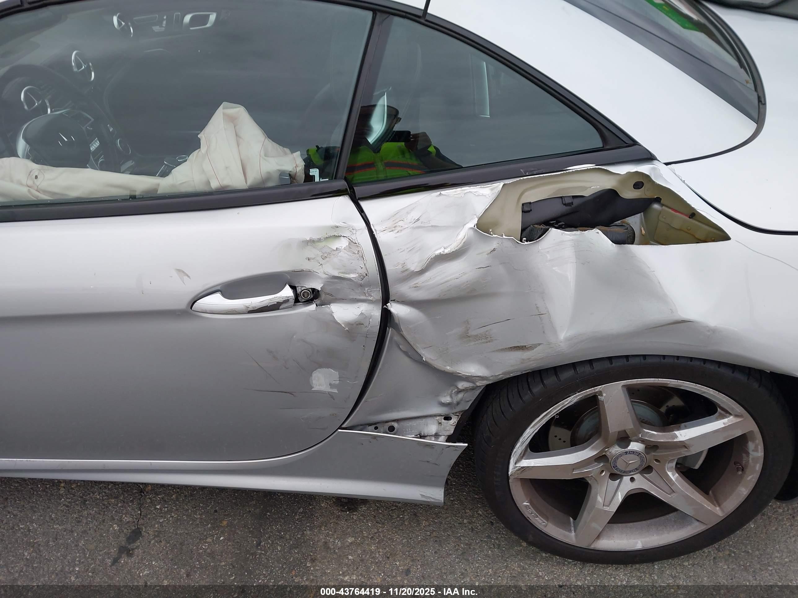MERCEDES-BENZ SL image 6