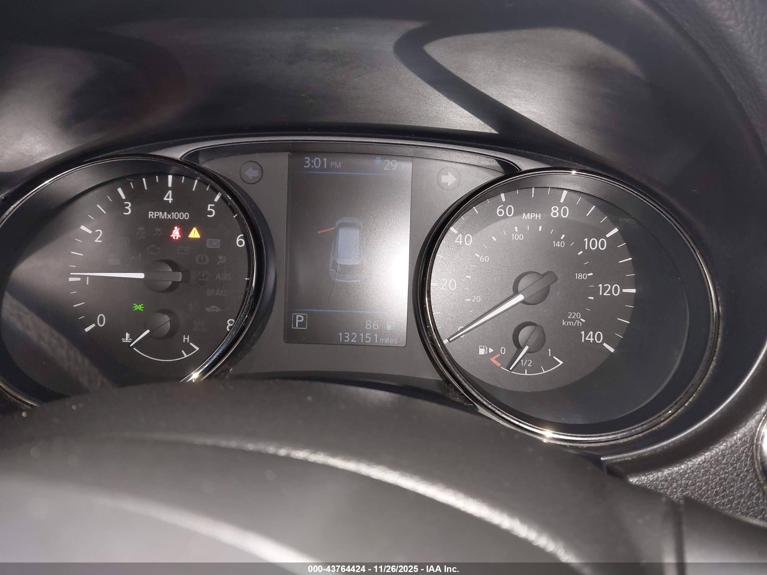 NISSAN ROGUE image 7