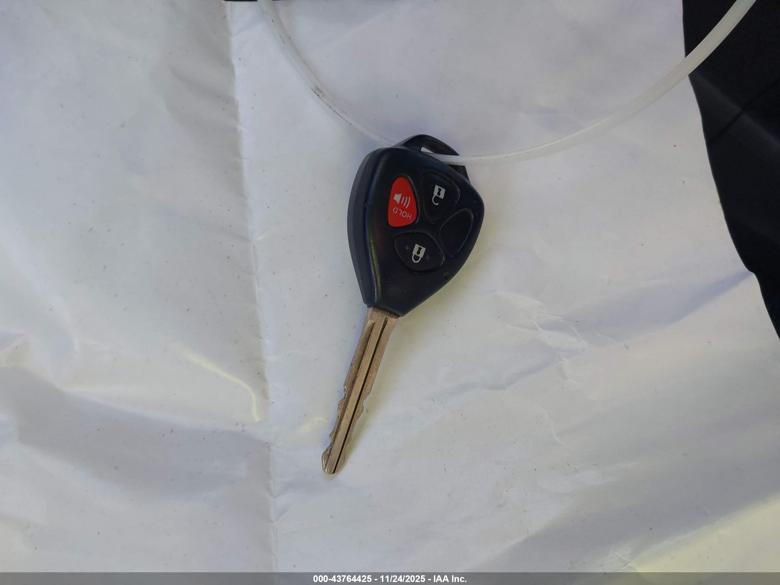 TOYOTA MATRIX image 11
