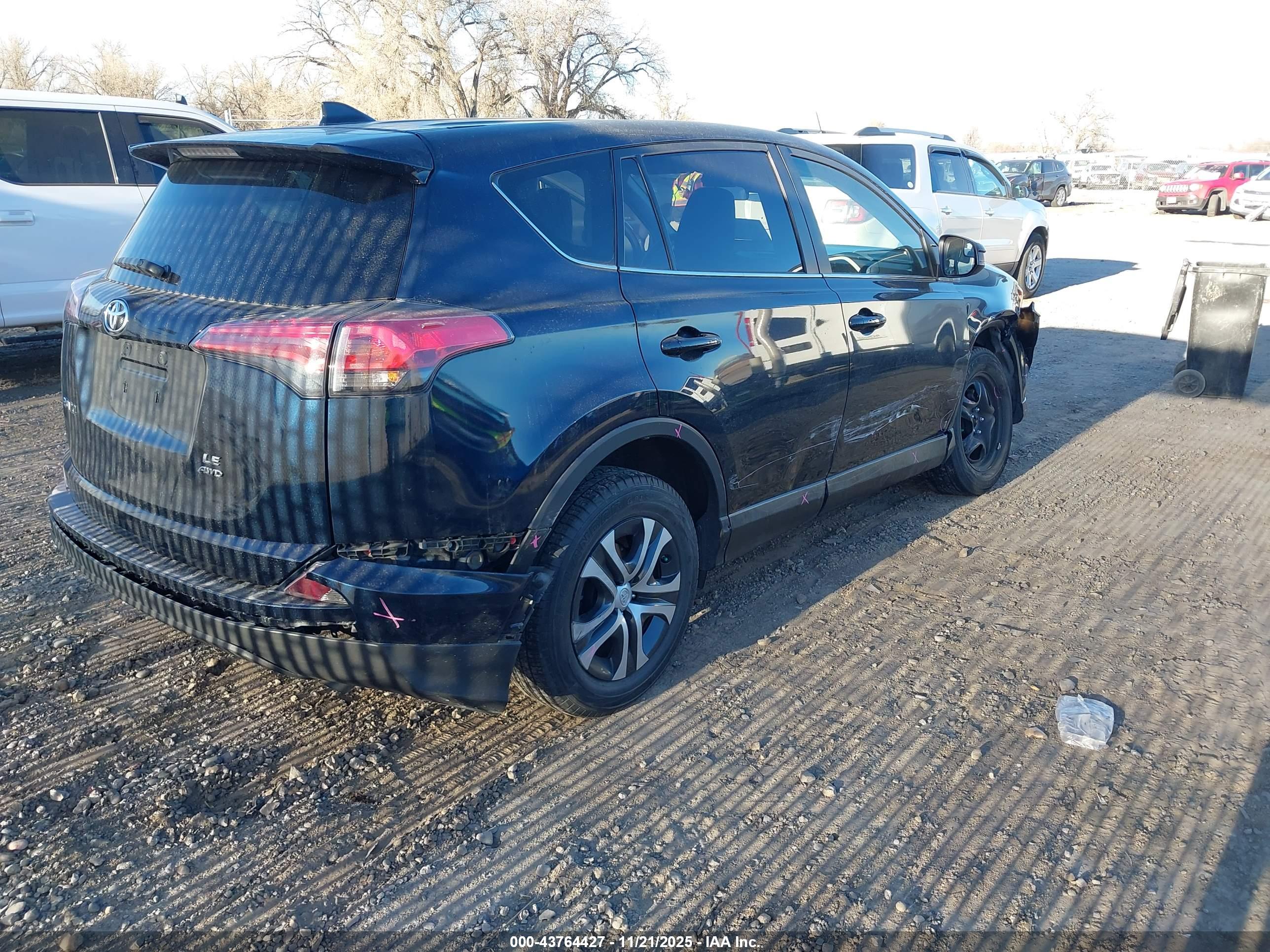 TOYOTA RAV4 image 4